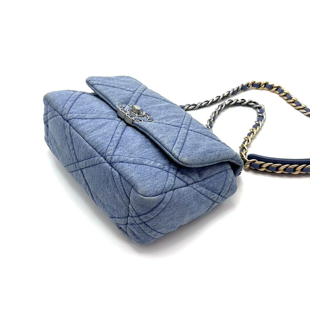 Chanel Pre-loved Bag Very good condition Size ONE SIZE - 5 Thumbnail