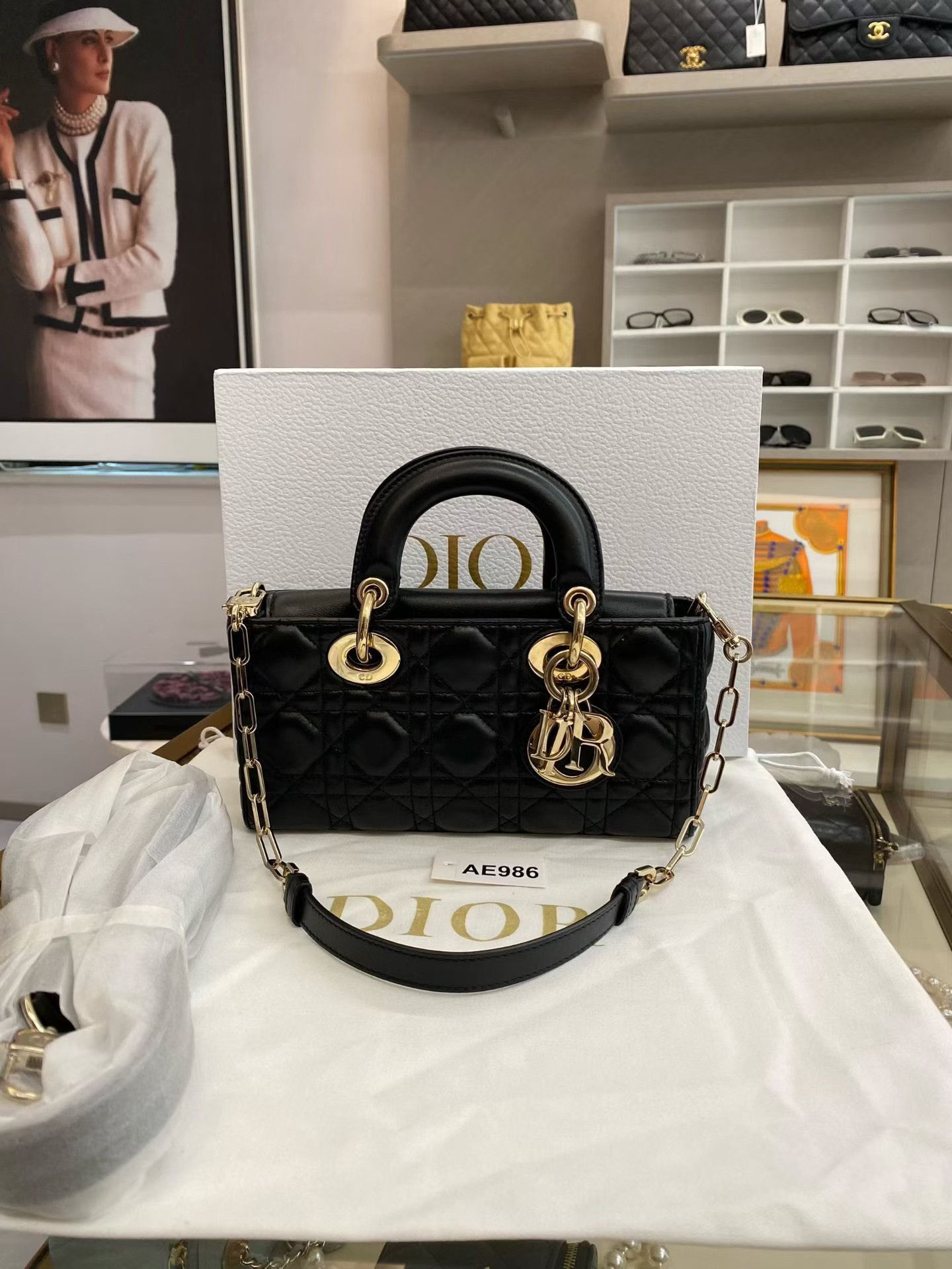 Dior Pre-loved Bag Very good condition Size ONE SIZE - 3 Thumbnail