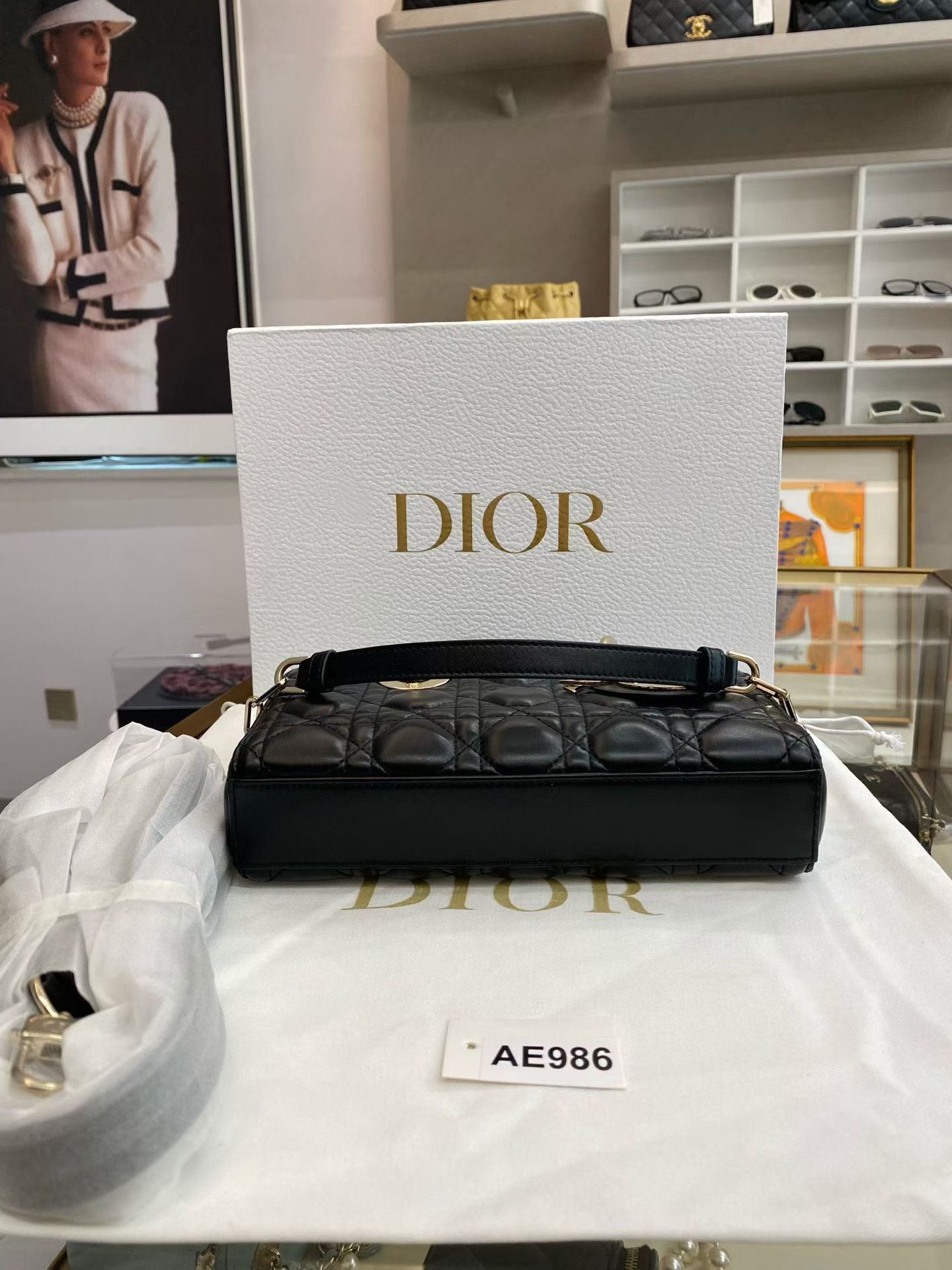Dior Pre-loved Bag Very good condition Size ONE SIZE - 8 Thumbnail
