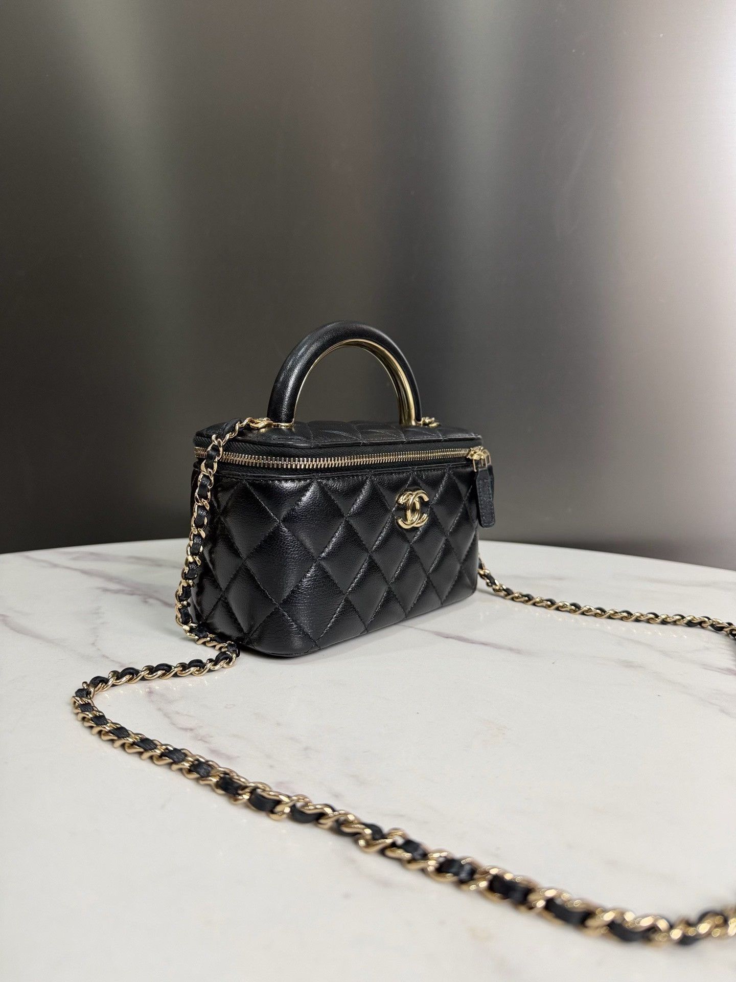 Chanel Pre-loved Bag Very good condition Size ONE SIZE - 2 Thumbnail