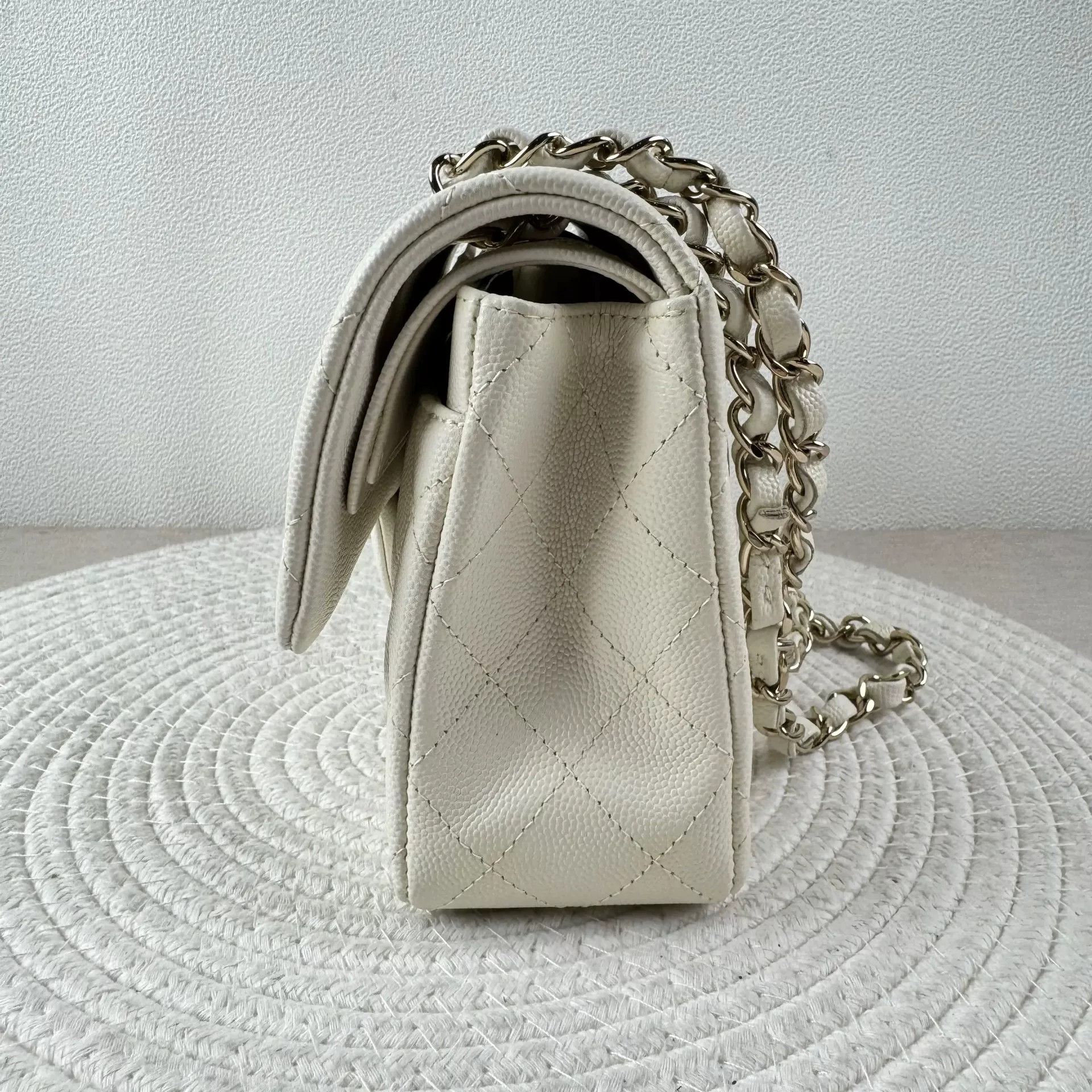Chanel Pre-loved Bag Very good condition Size ONE SIZE - 2 Thumbnail