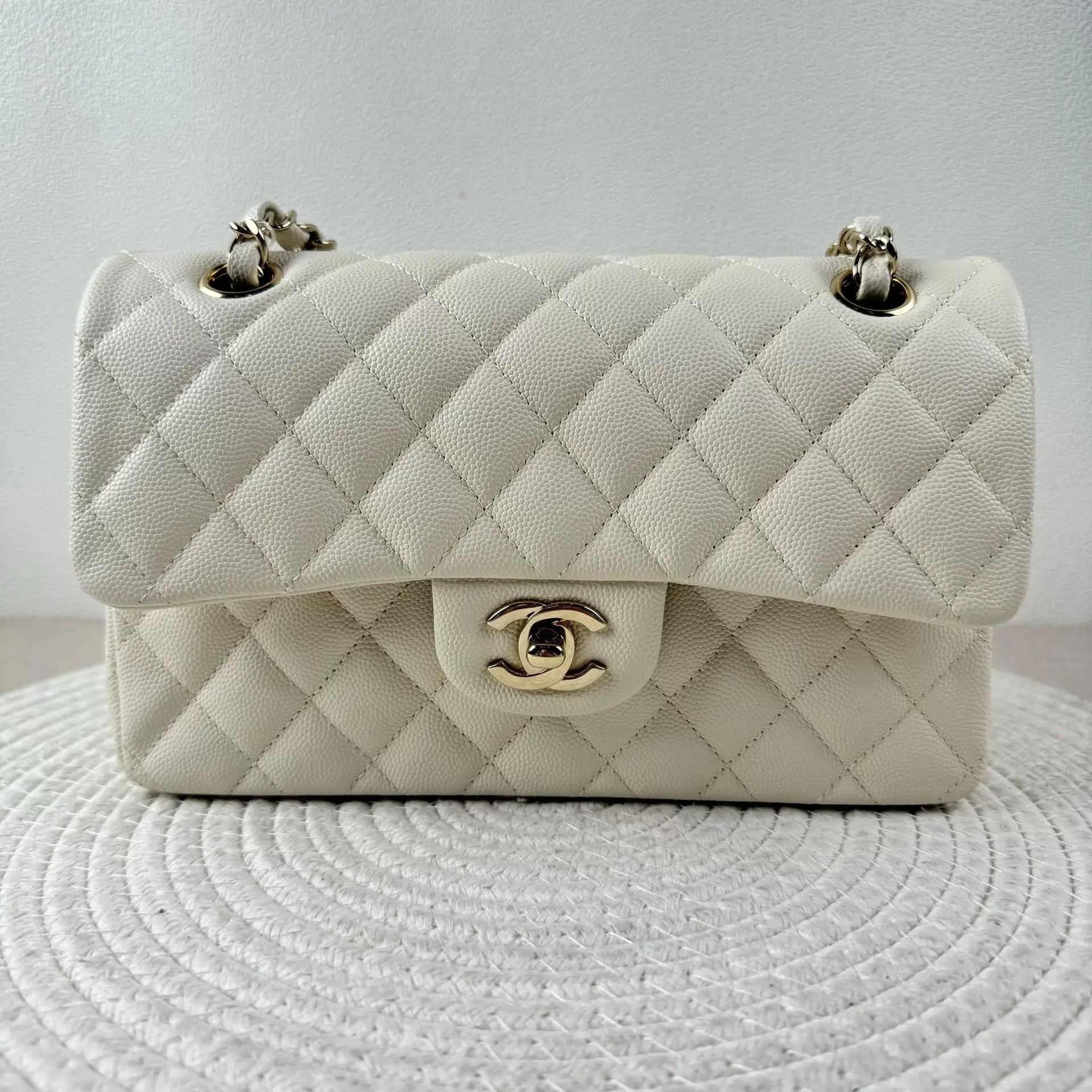Chanel Pre-loved Bag Very good condition Size ONE SIZE - 3 Thumbnail