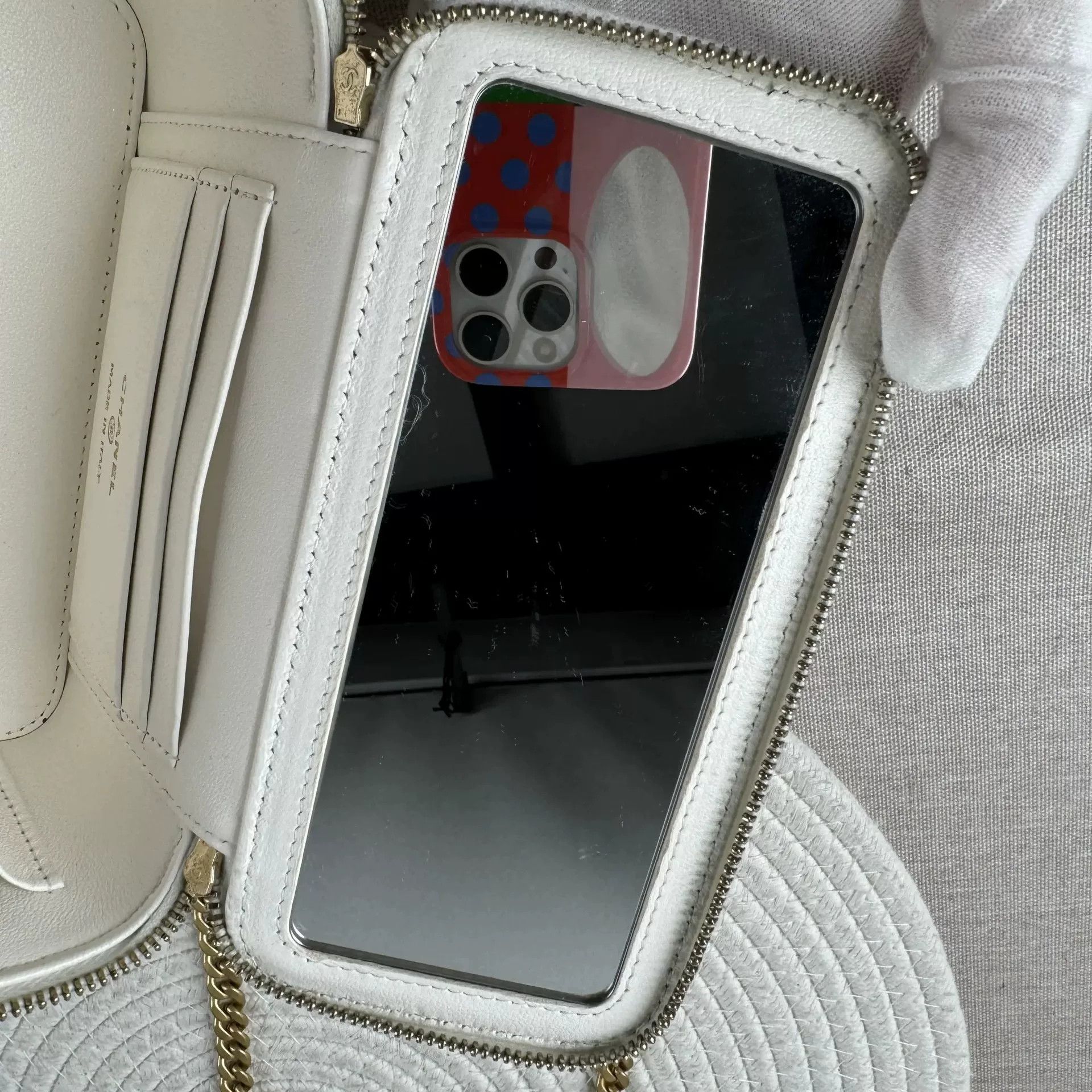Chanel Pre-loved Bag Very good condition Size ONE SIZE - 9 Thumbnail
