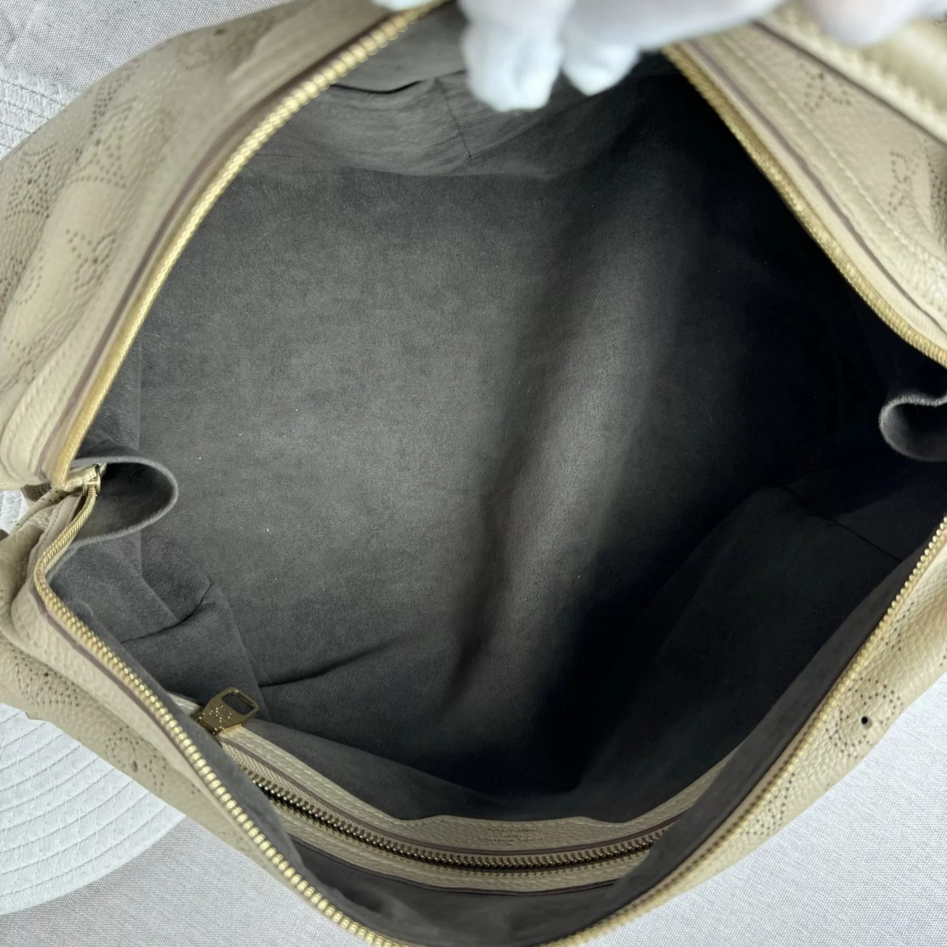Louis Vuitton Pre-loved Bag Very good condition Size ONE SIZE - 8 Thumbnail