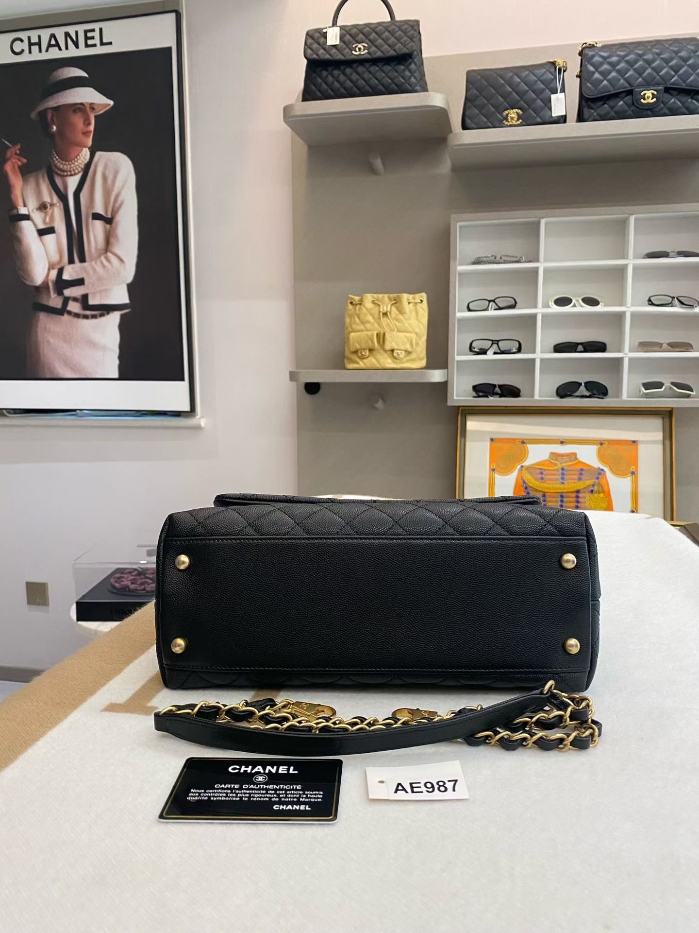 Chanel Pre-loved Bag Very good condition Size ONE SIZE - 7 Thumbnail