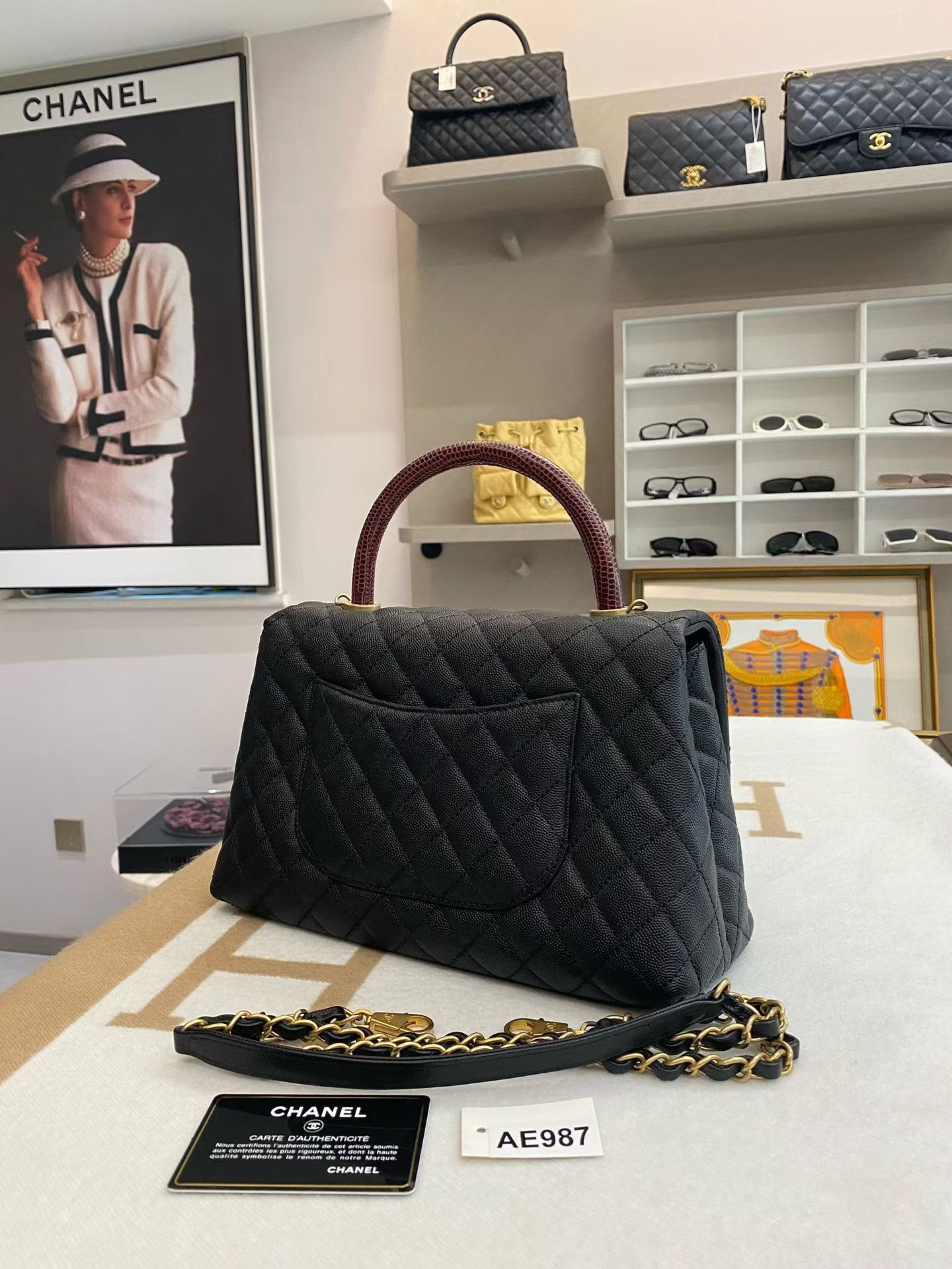 Chanel Pre-loved Bag Very good condition Size ONE SIZE - 6 Thumbnail