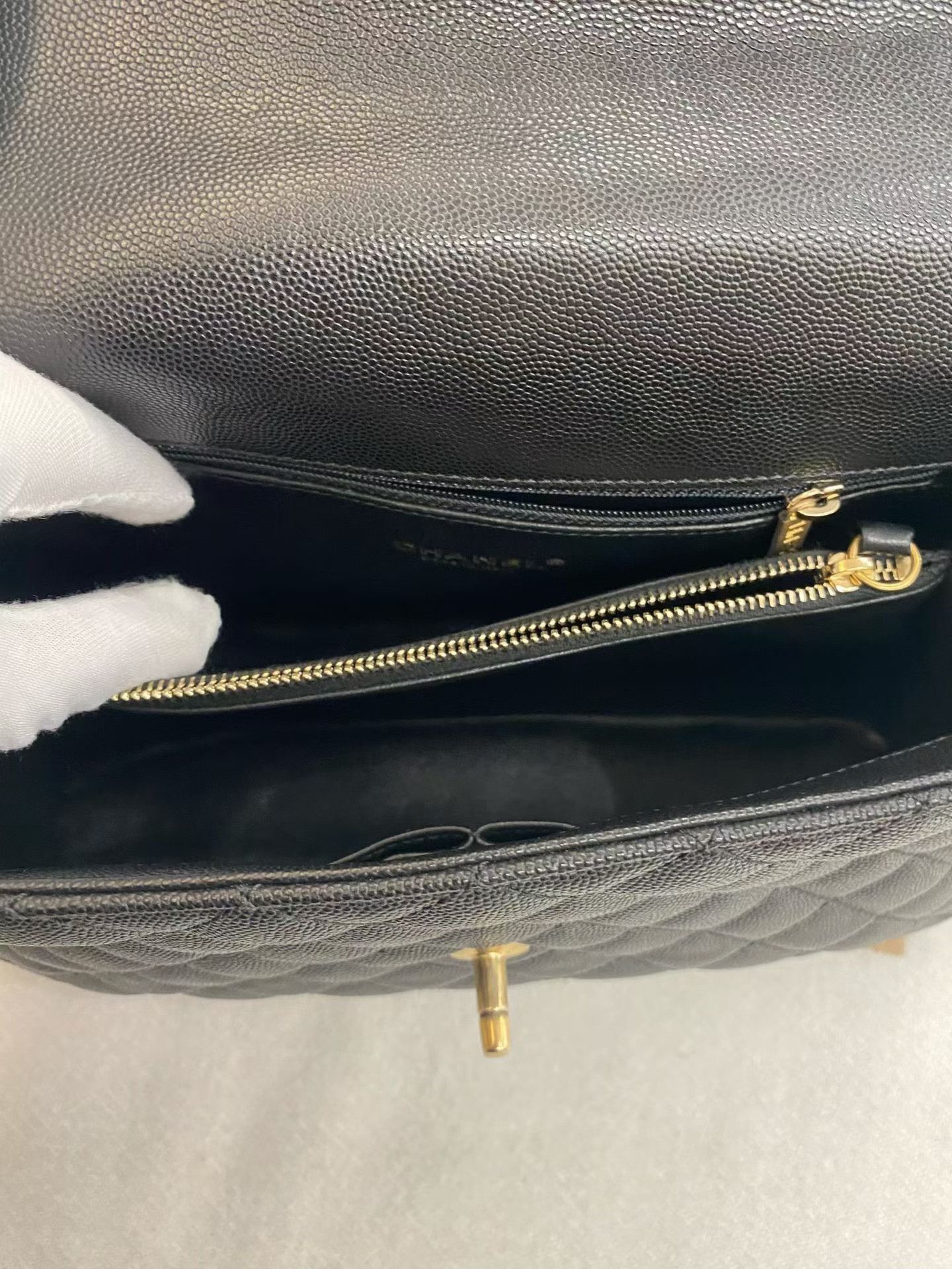 Chanel Pre-loved Bag Very good condition Size ONE SIZE - 9 Thumbnail