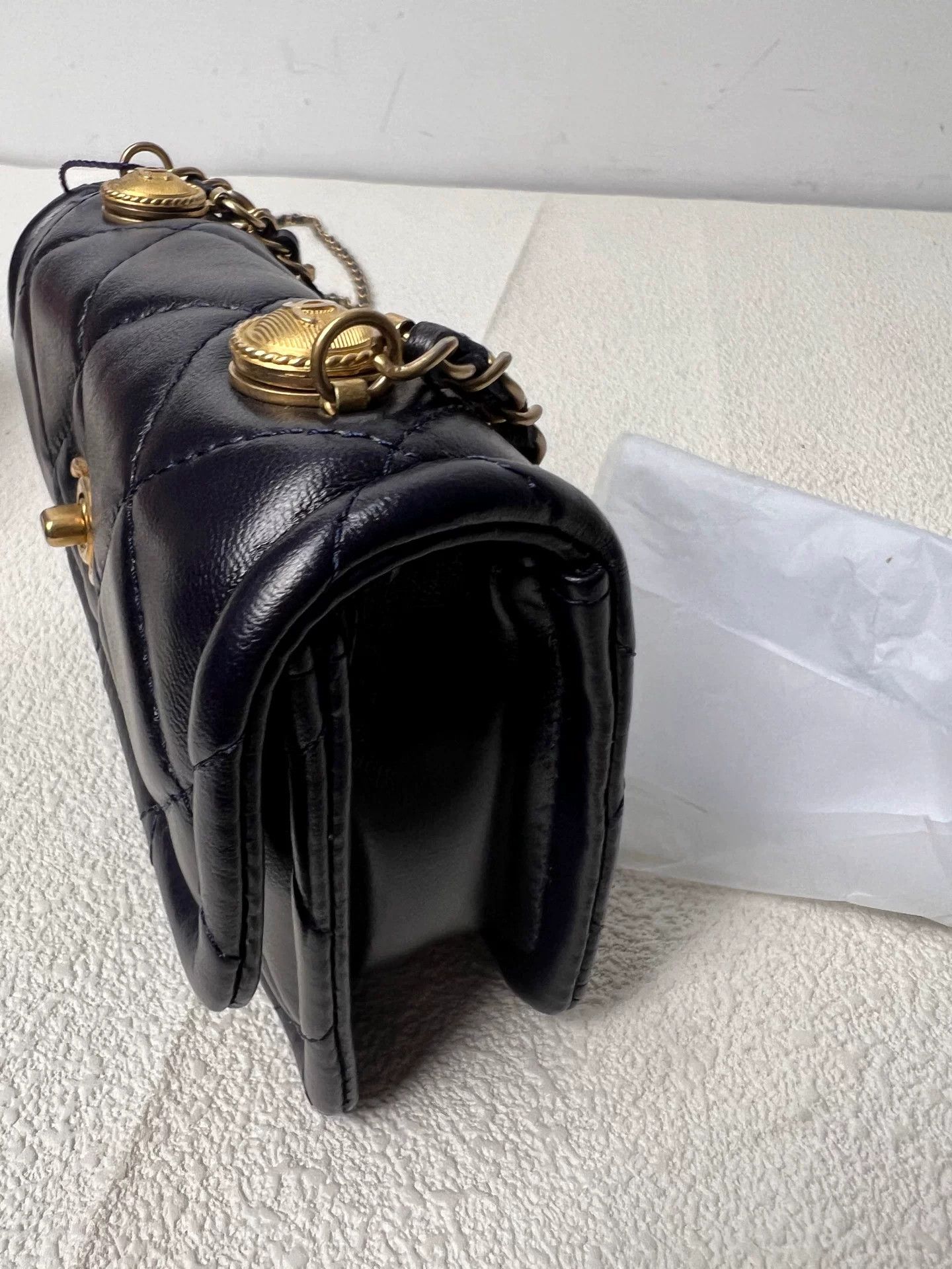 Chanel Pre-loved Bag Very good condition Size ONE SIZE - 6 Thumbnail