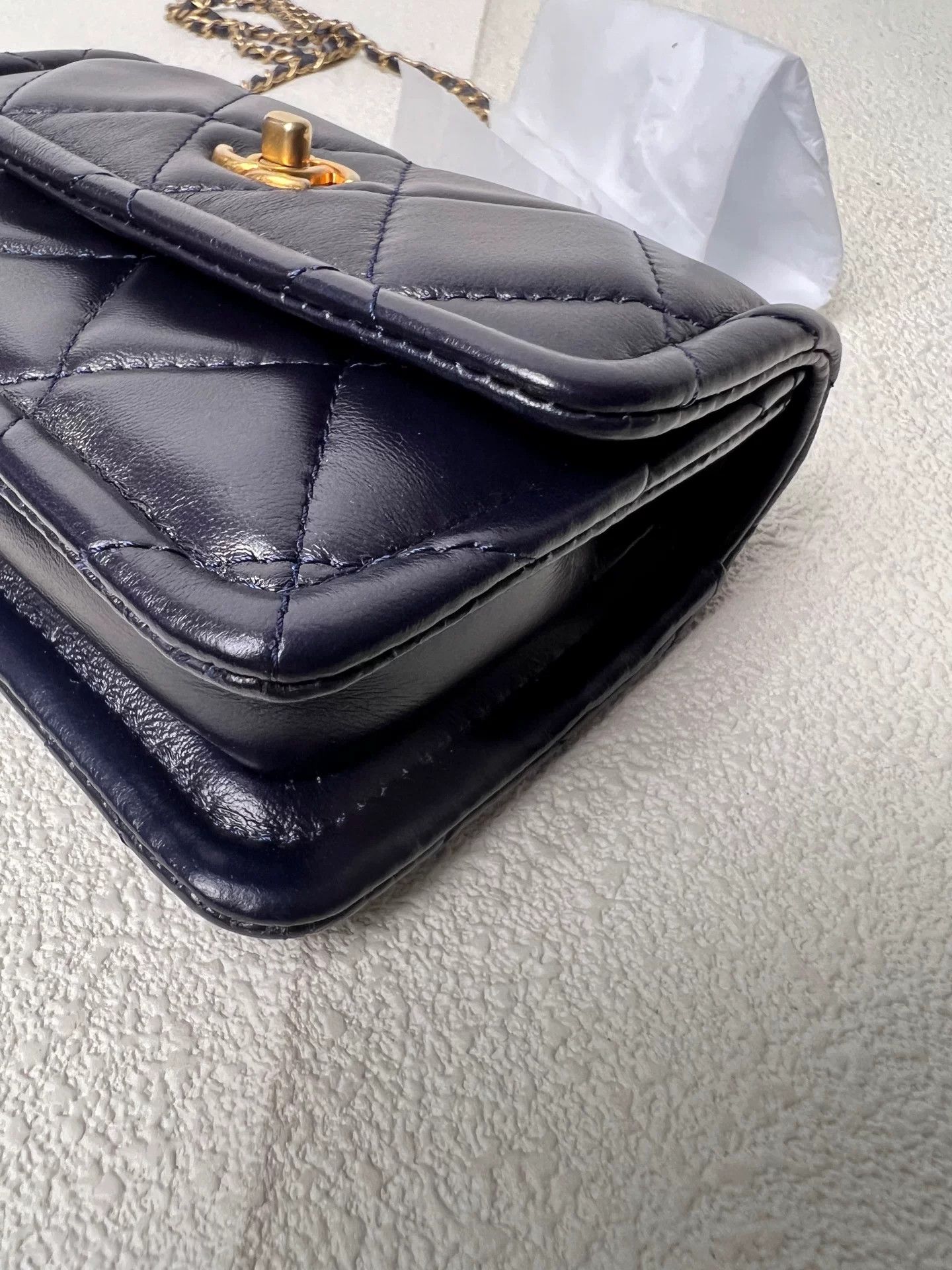 Chanel Pre-loved Bag Very good condition Size ONE SIZE - 3 Thumbnail