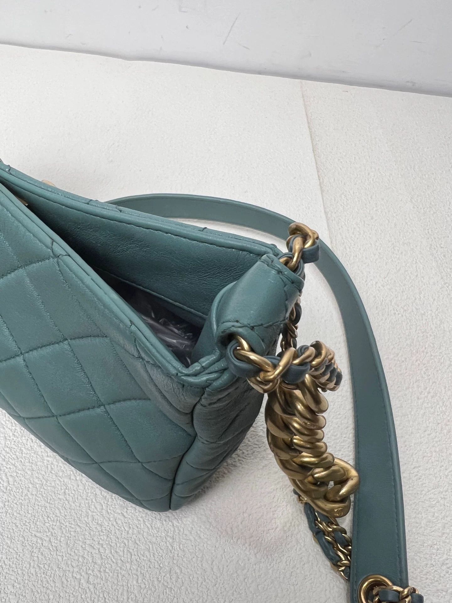 Chanel Pre-loved Bag Very good condition Size ONE SIZE - 7 Thumbnail