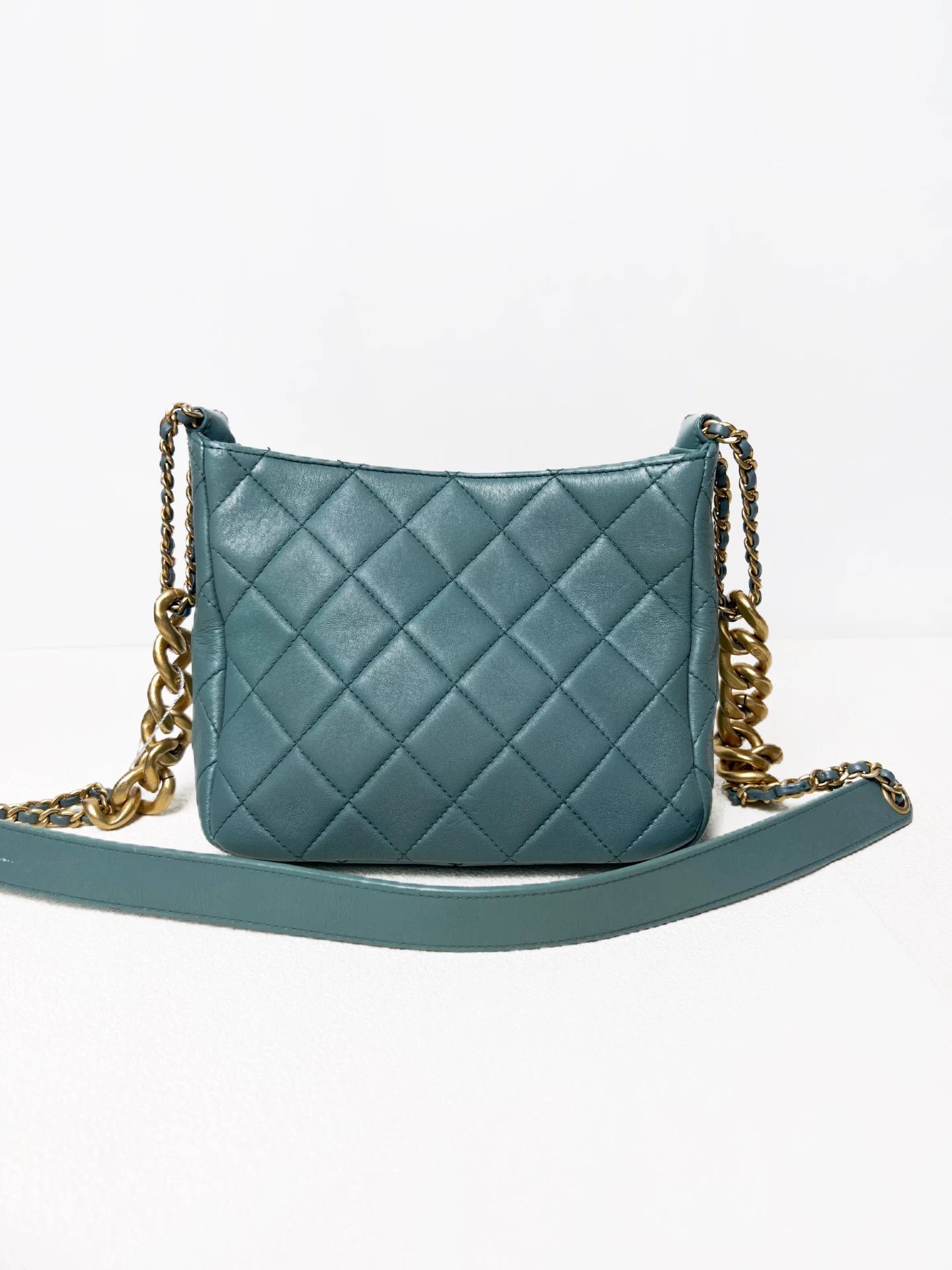 Chanel Pre-loved Bag Very good condition Size ONE SIZE - 2 Thumbnail