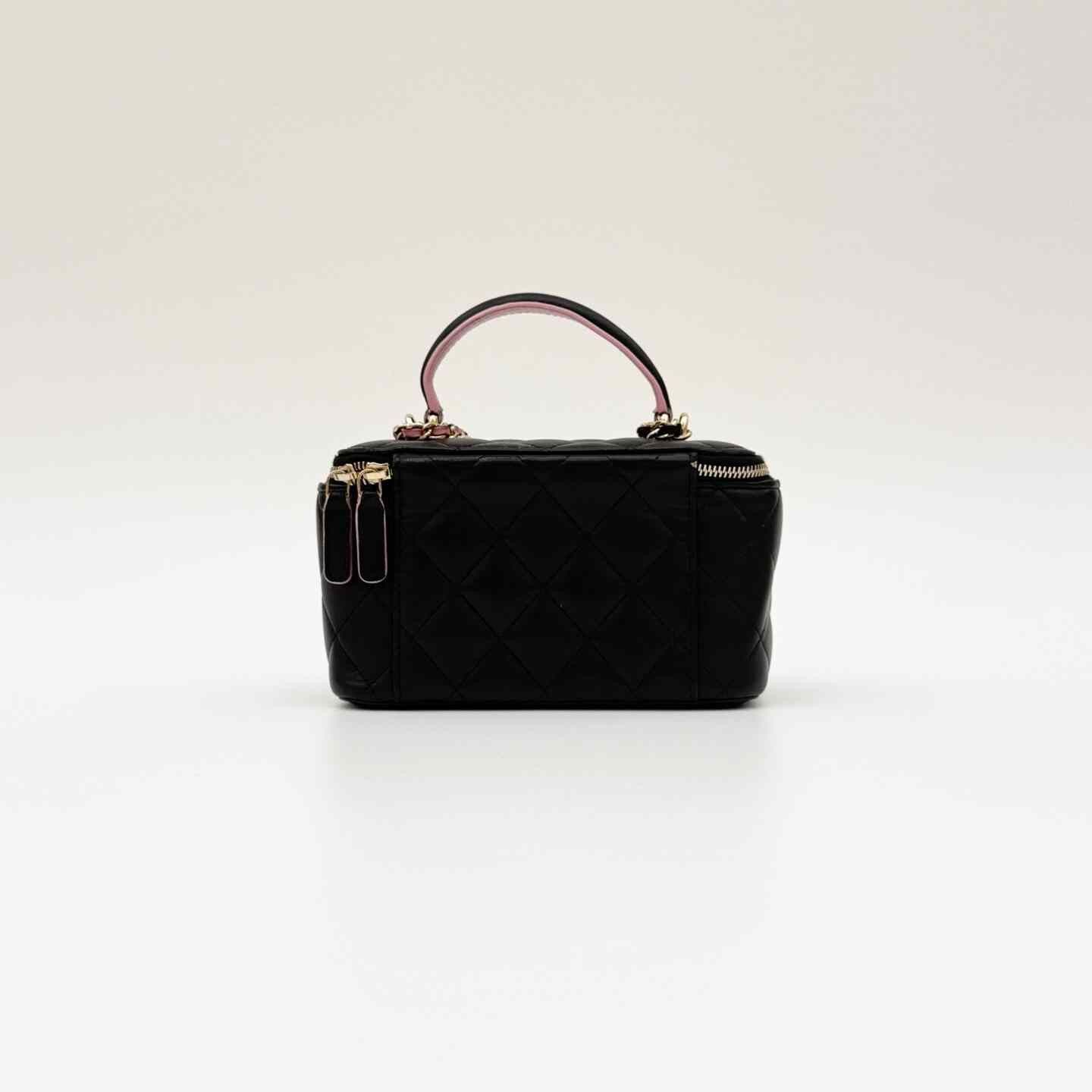 Chanel Pre-loved Bag Very good condition Size ONE SIZE - 3 Thumbnail