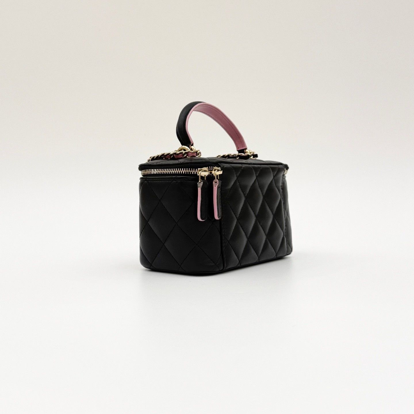 Chanel Pre-loved Bag Very good condition Size ONE SIZE - 5 Thumbnail