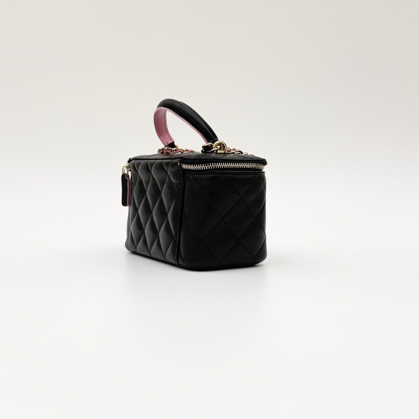 Chanel Pre-loved Bag Very good condition Size ONE SIZE - 4 Thumbnail