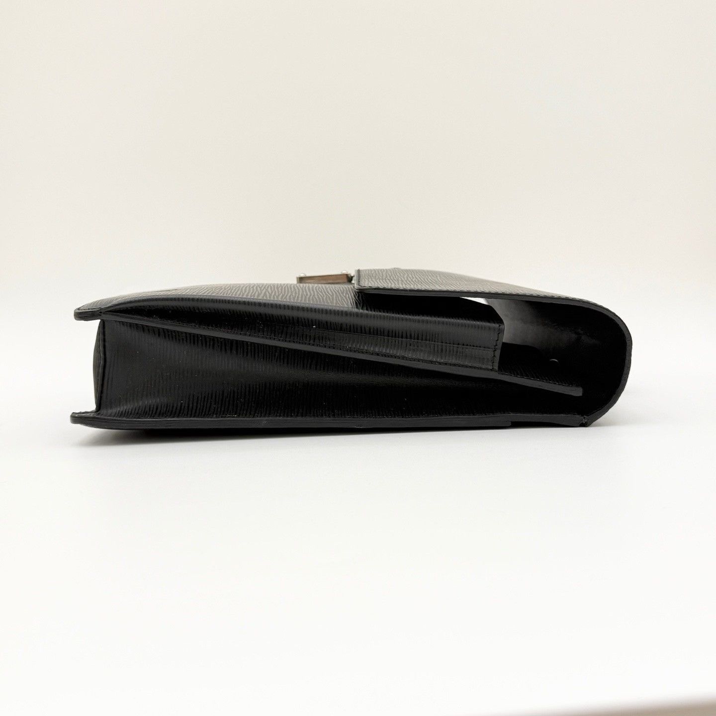 Louis Vuitton Pre-loved Bag Very good condition Size ONE SIZE - 4 Thumbnail