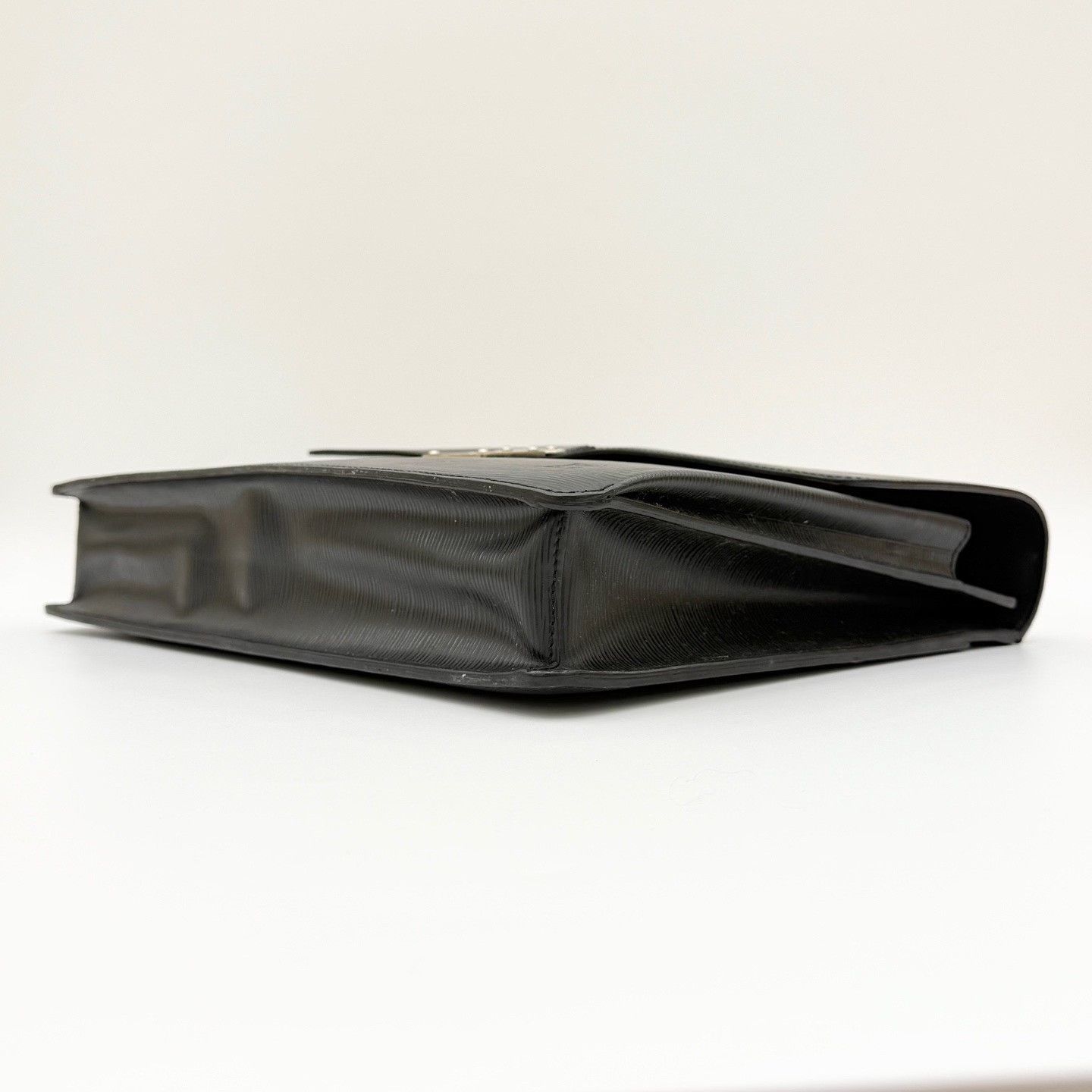 Louis Vuitton Pre-loved Bag Very good condition Size ONE SIZE - 7 Thumbnail