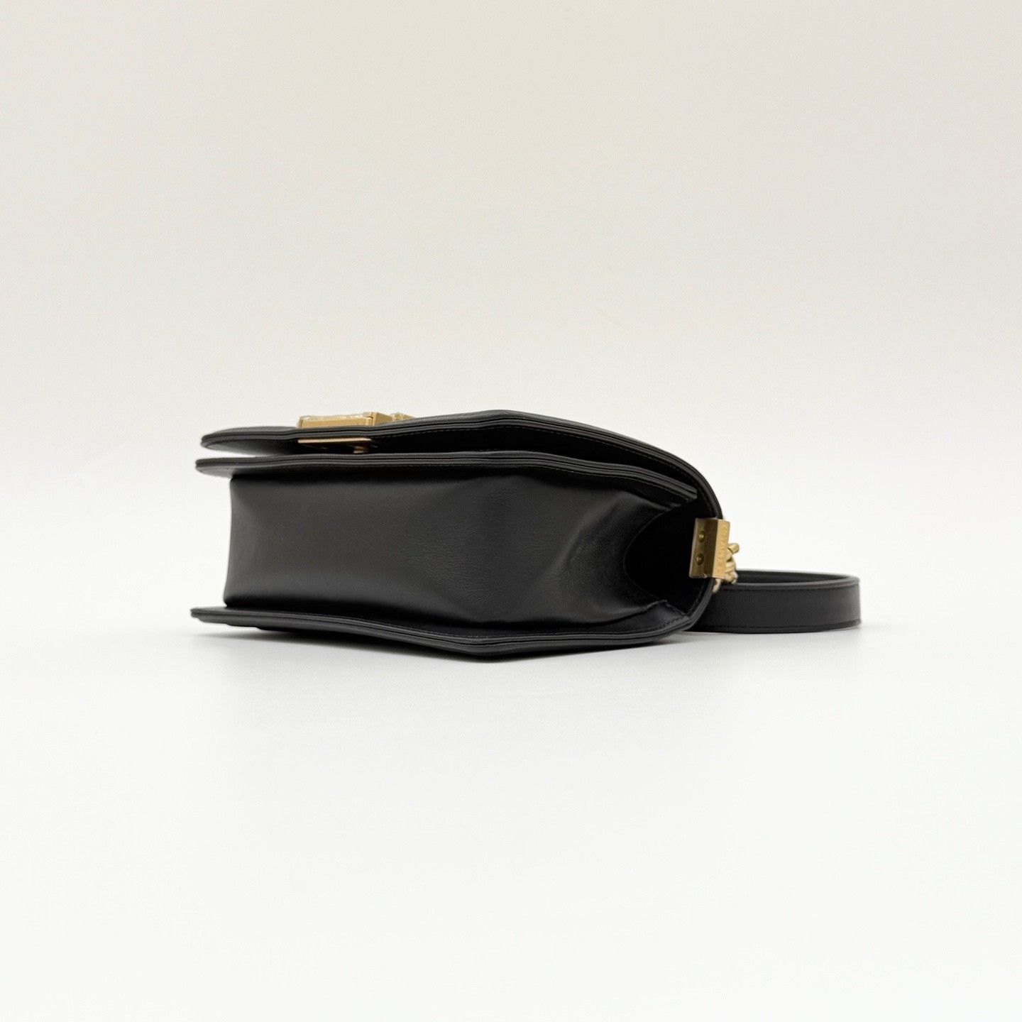 Chanel Pre-loved Bag Very good condition Size ONE SIZE - 7 Thumbnail