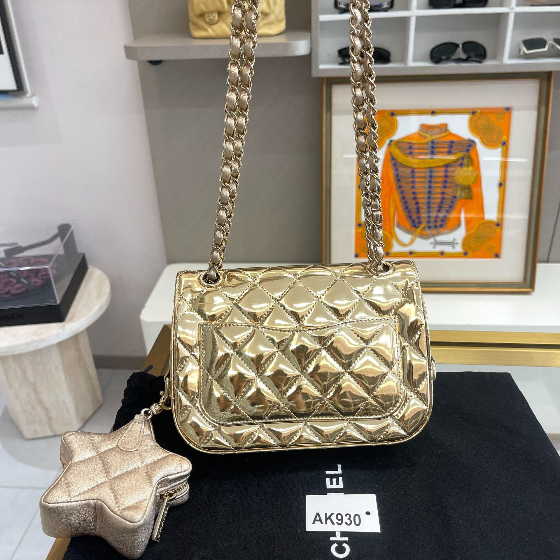 Chanel Pre-loved Bag Very good condition Size ONE SIZE - 3 Thumbnail