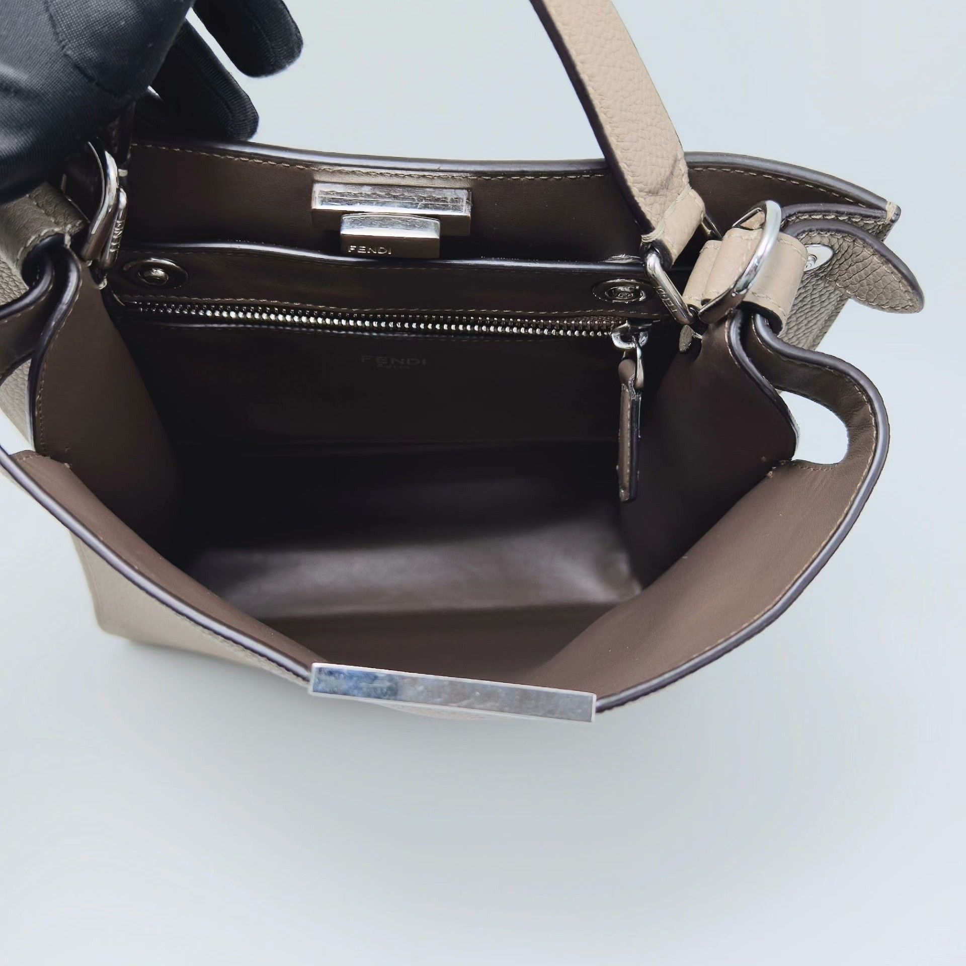 Fendi Pre-loved Bag Very good condition Size ONE SIZE - 6 Thumbnail
