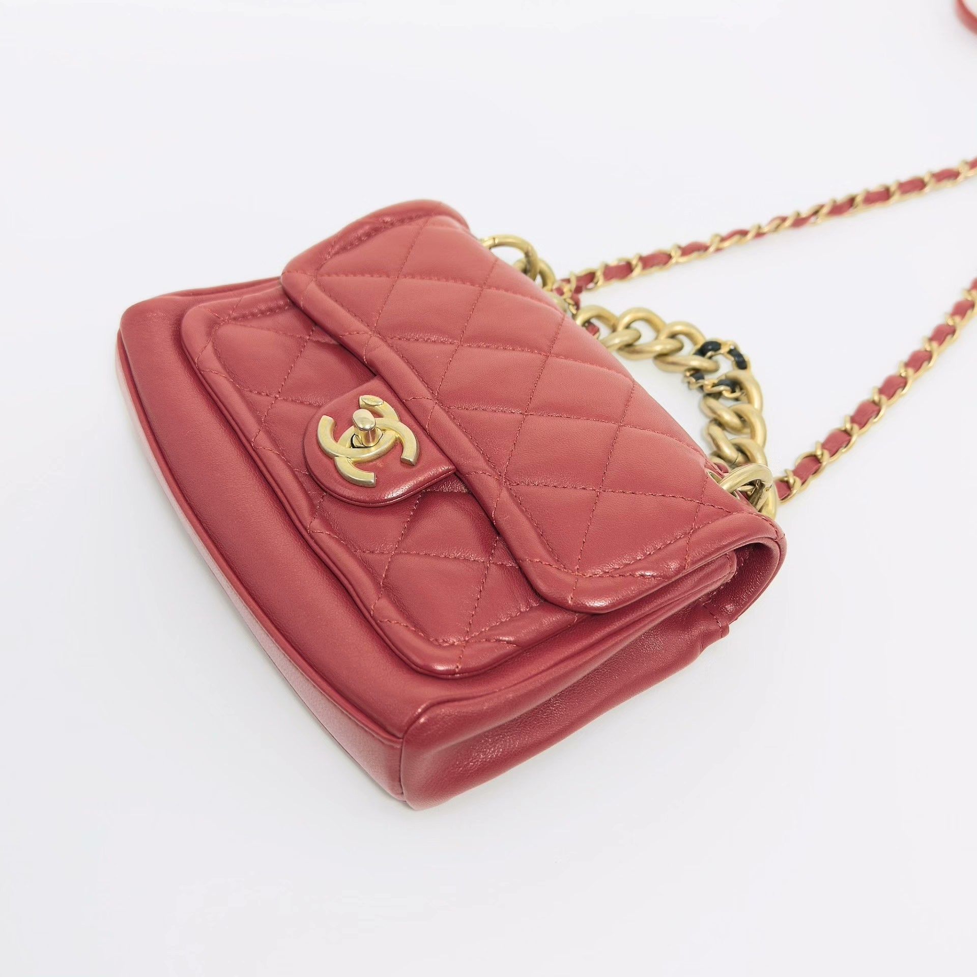 Chanel Pre-loved Bag Very good condition Size ONE SIZE - 4 Thumbnail