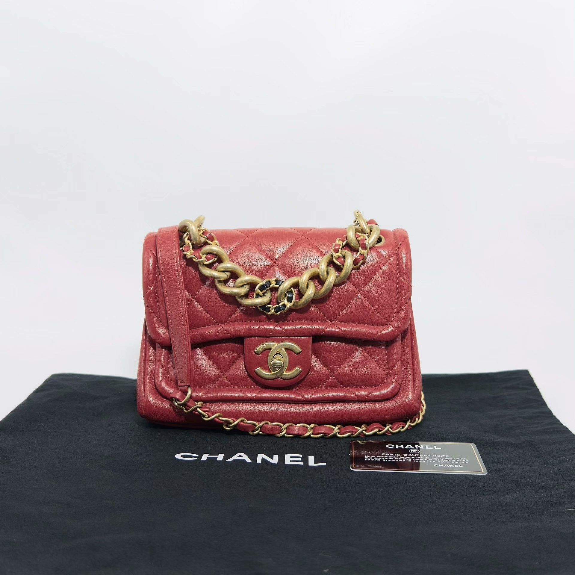 Chanel Pre-loved Bag Very good condition Size ONE SIZE - 2 Thumbnail