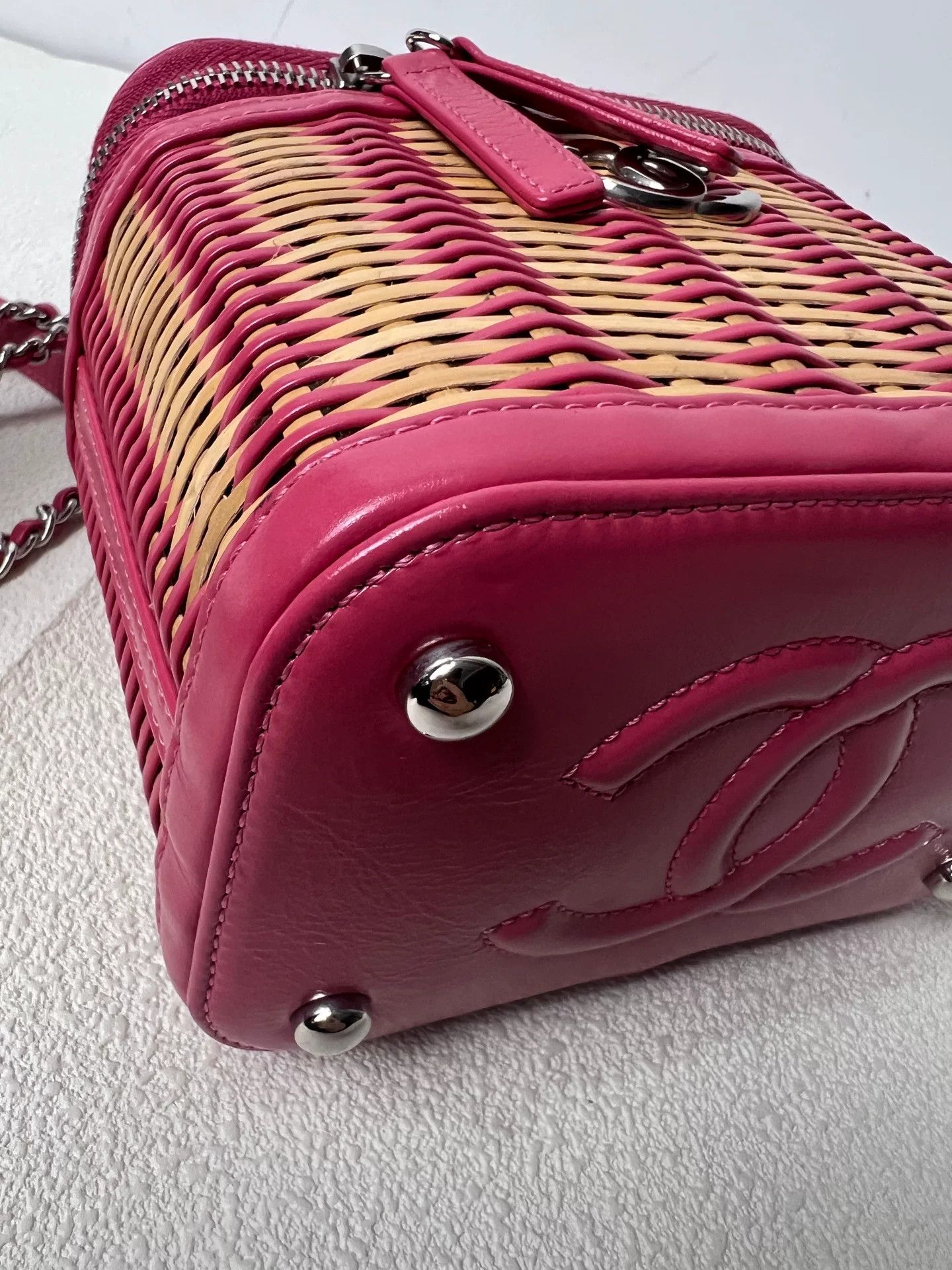 Chanel Pre-loved Bag Very good condition Size ONE SIZE - 4 Thumbnail