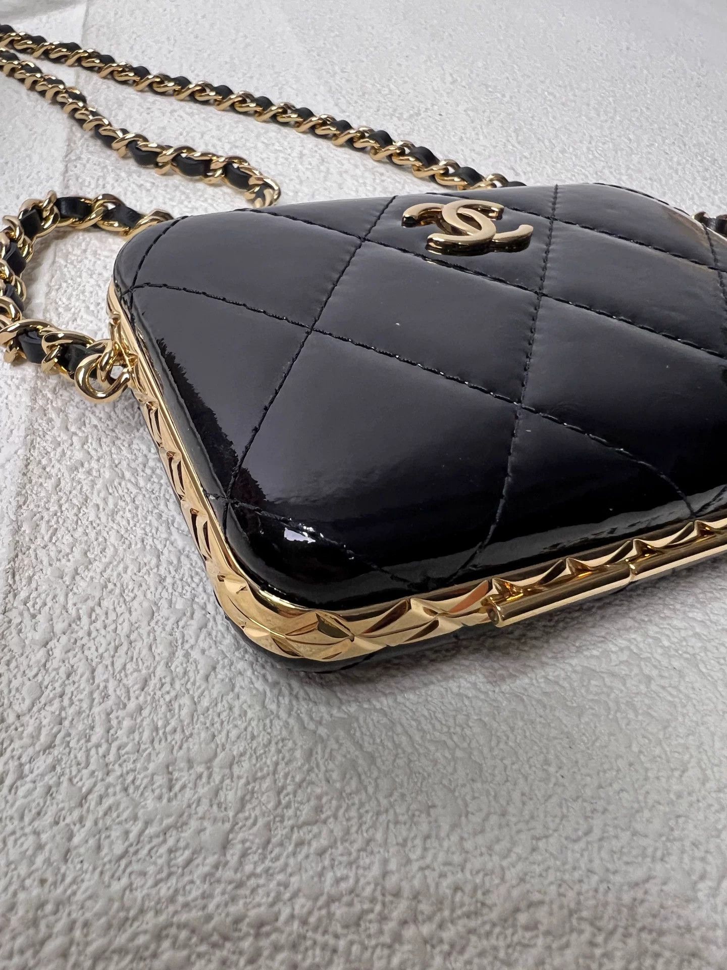 Chanel Pre-loved Bag Very good condition Size ONE SIZE - 4 Thumbnail