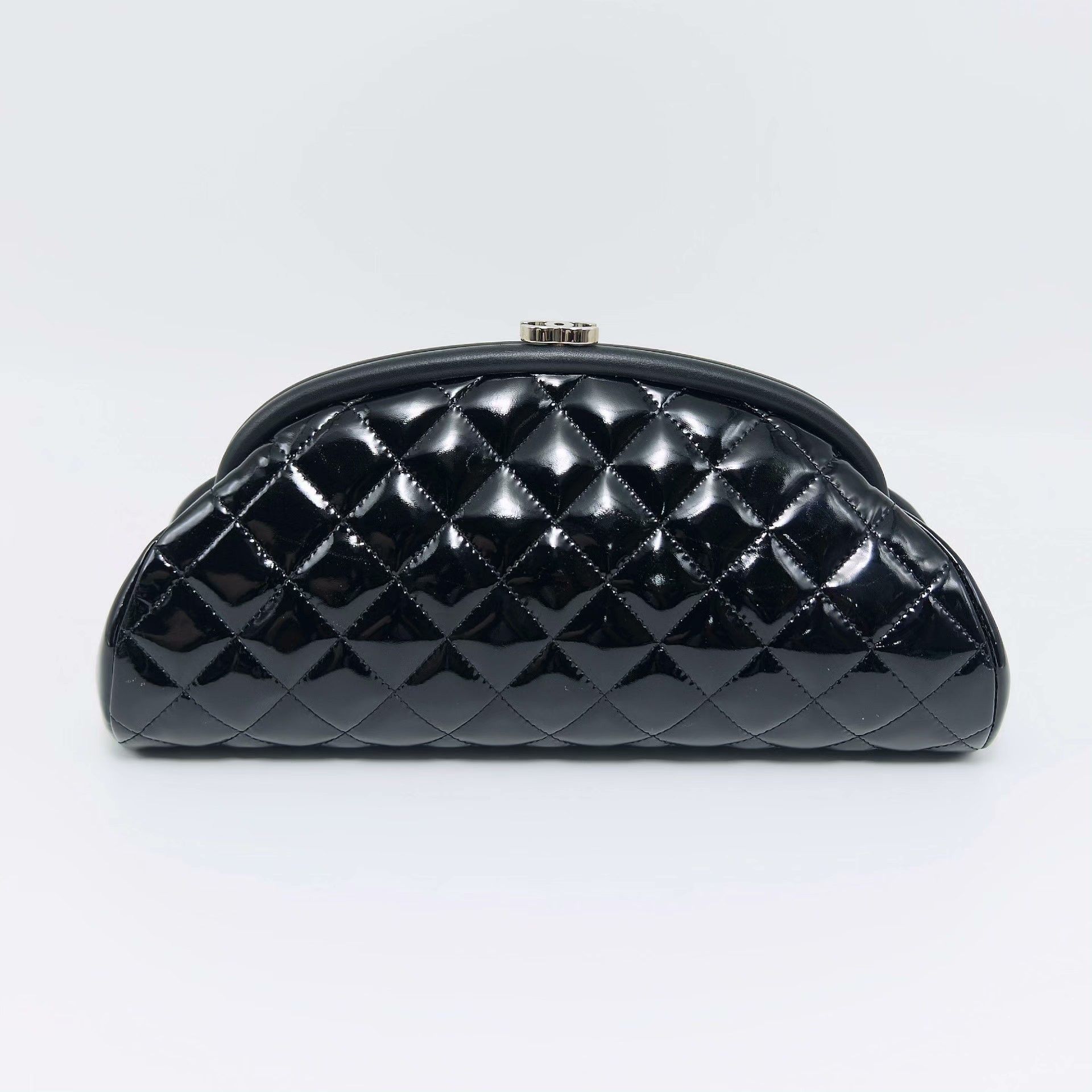 Chanel Pre-loved Bag Very good condition Size ONE SIZE - 2 Thumbnail