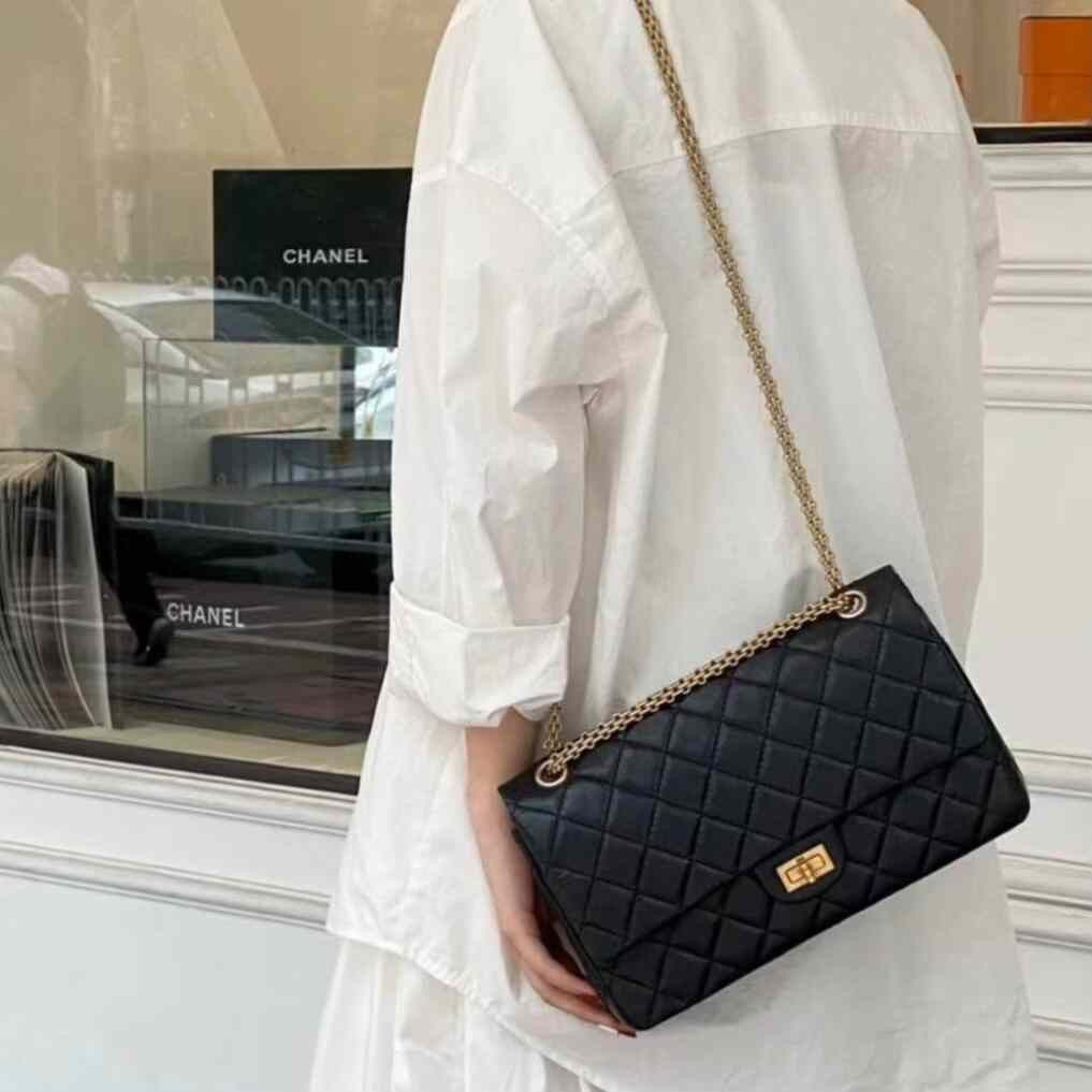 Chanel Pre-loved Bag Very good condition Size ONE SIZE - 4 Thumbnail