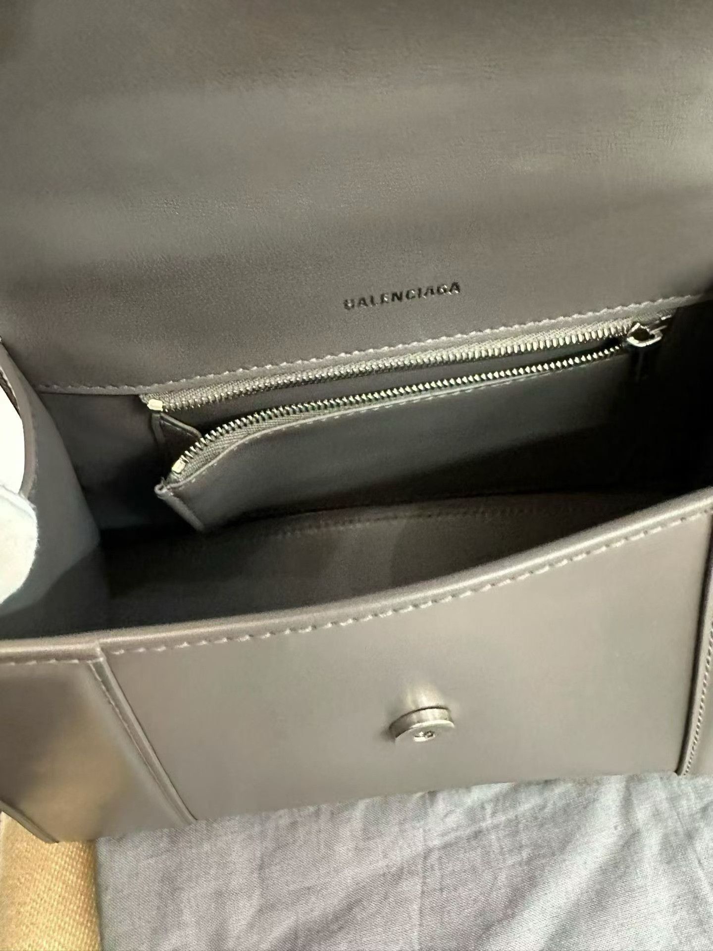 Balenciaga Pre-loved Bag Brand new condition Size ONE SIZE - 9 Thumbnail