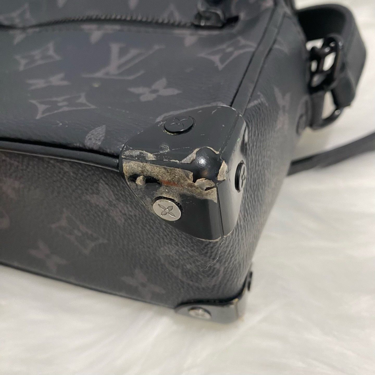 Louis Vuitton Pre-loved Bag Very good condition Size ONE SIZE - 9 Thumbnail