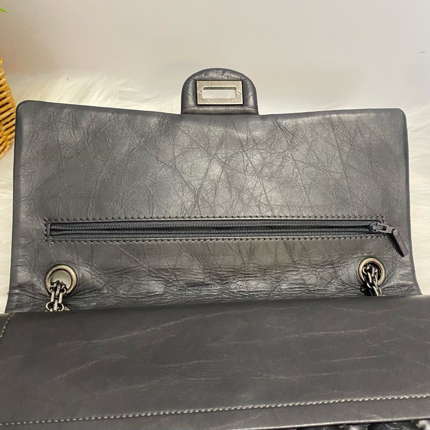 Chanel Pre-loved Bag Very good condition Size ONE SIZE - 8 Thumbnail