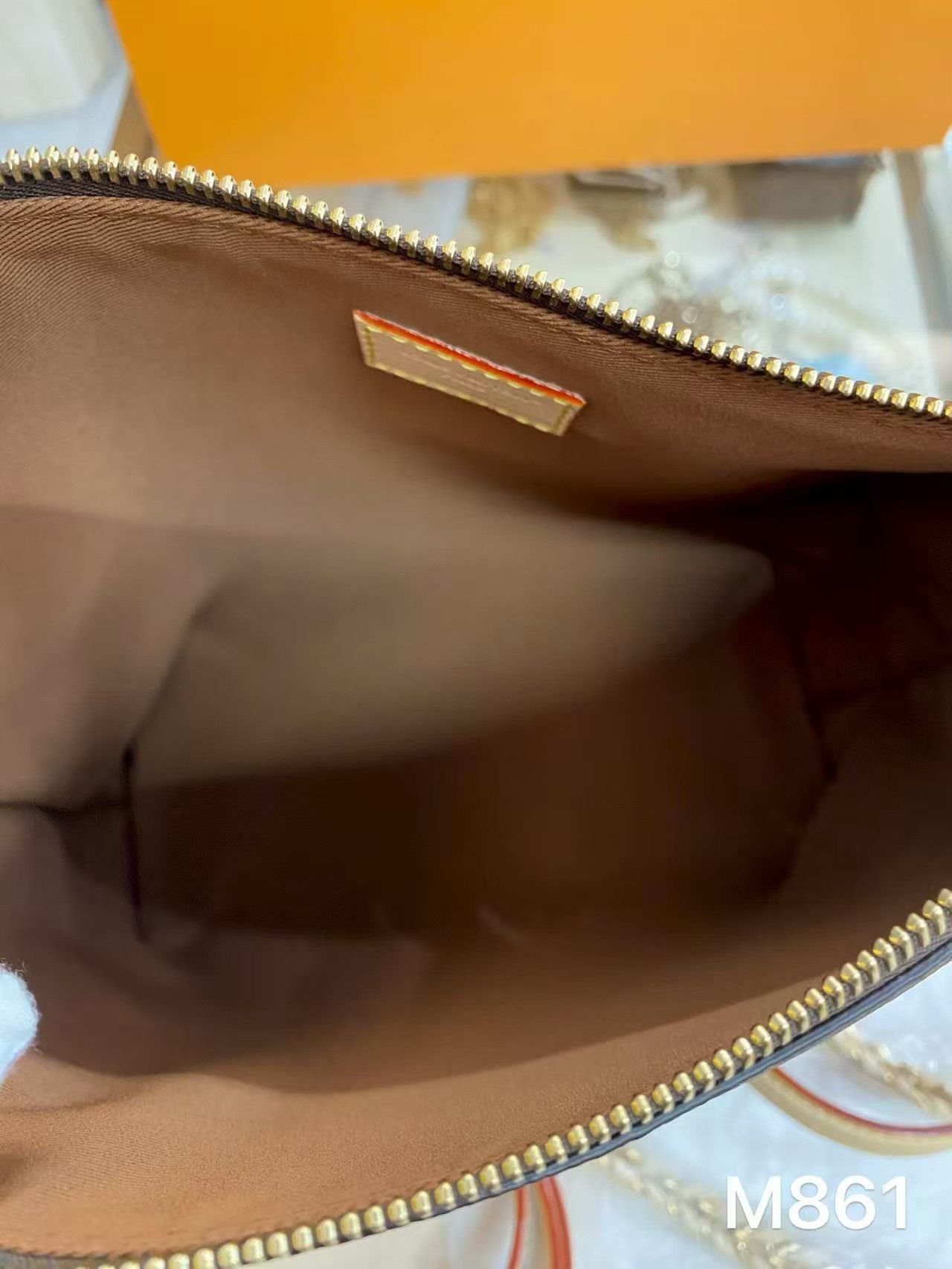 Louis Vuitton Pre-loved Bag Brand new condition Size ONE SIZE - 9 Thumbnail