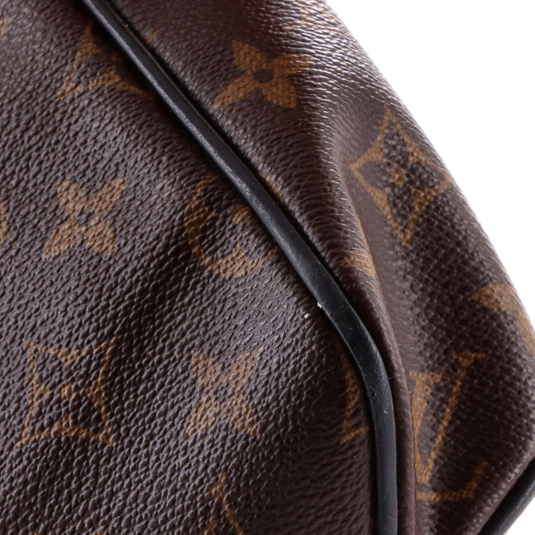 Louis Vuitton District Messenger Bag Size ONE SIZE - 7 Thumbnail