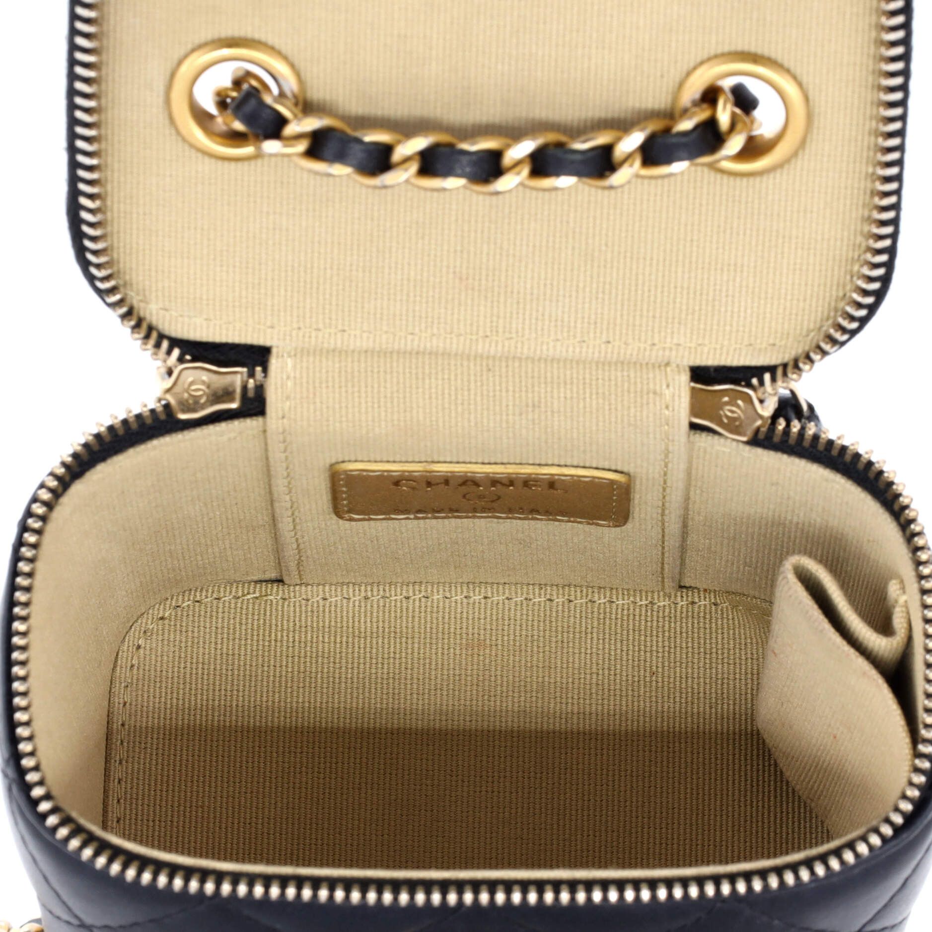 Chanel Pearl Crush Vanity Case with Chain Size ONE SIZE - 5 Thumbnail
