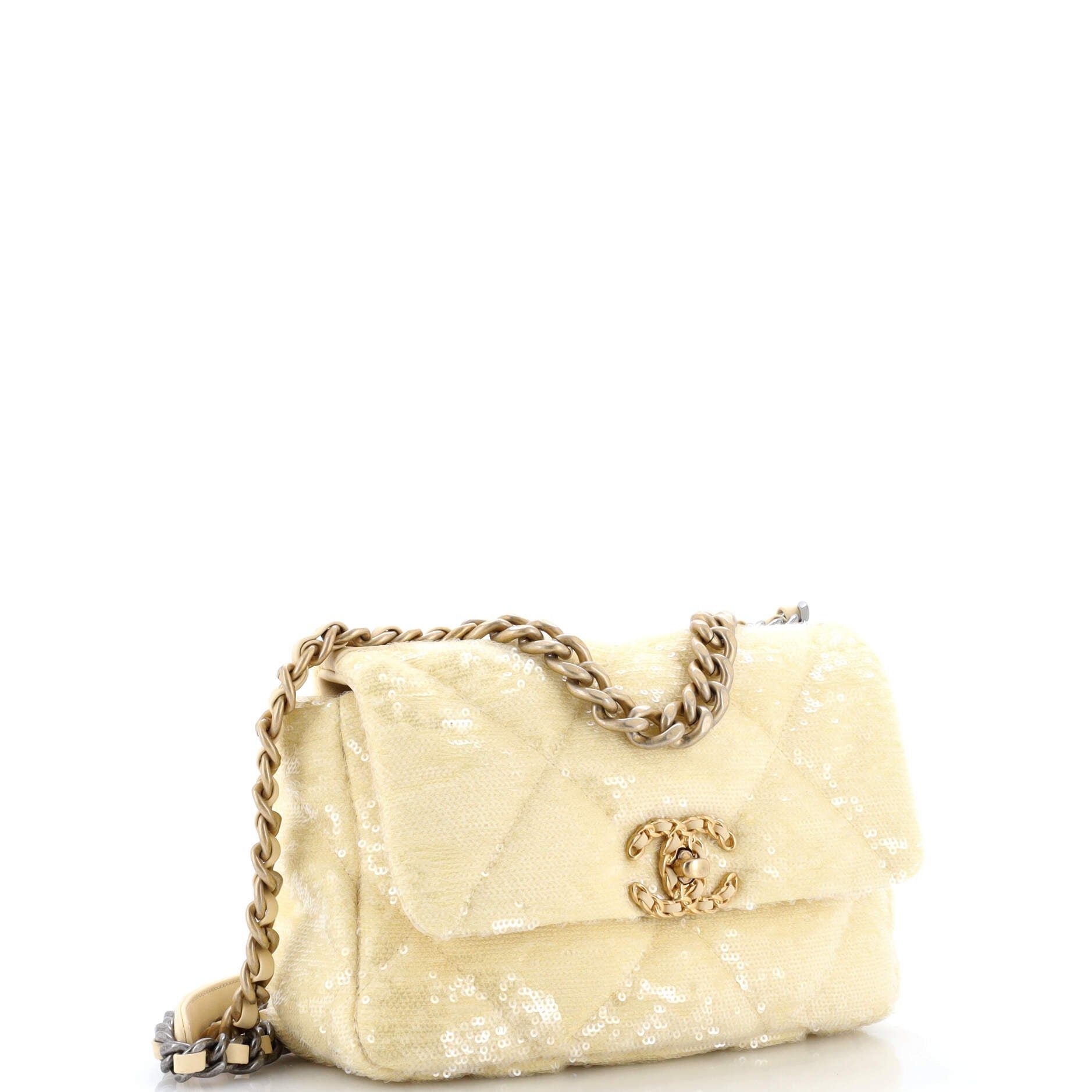 Chanel 19 Flap Bag Size ONE SIZE - 2 Thumbnail