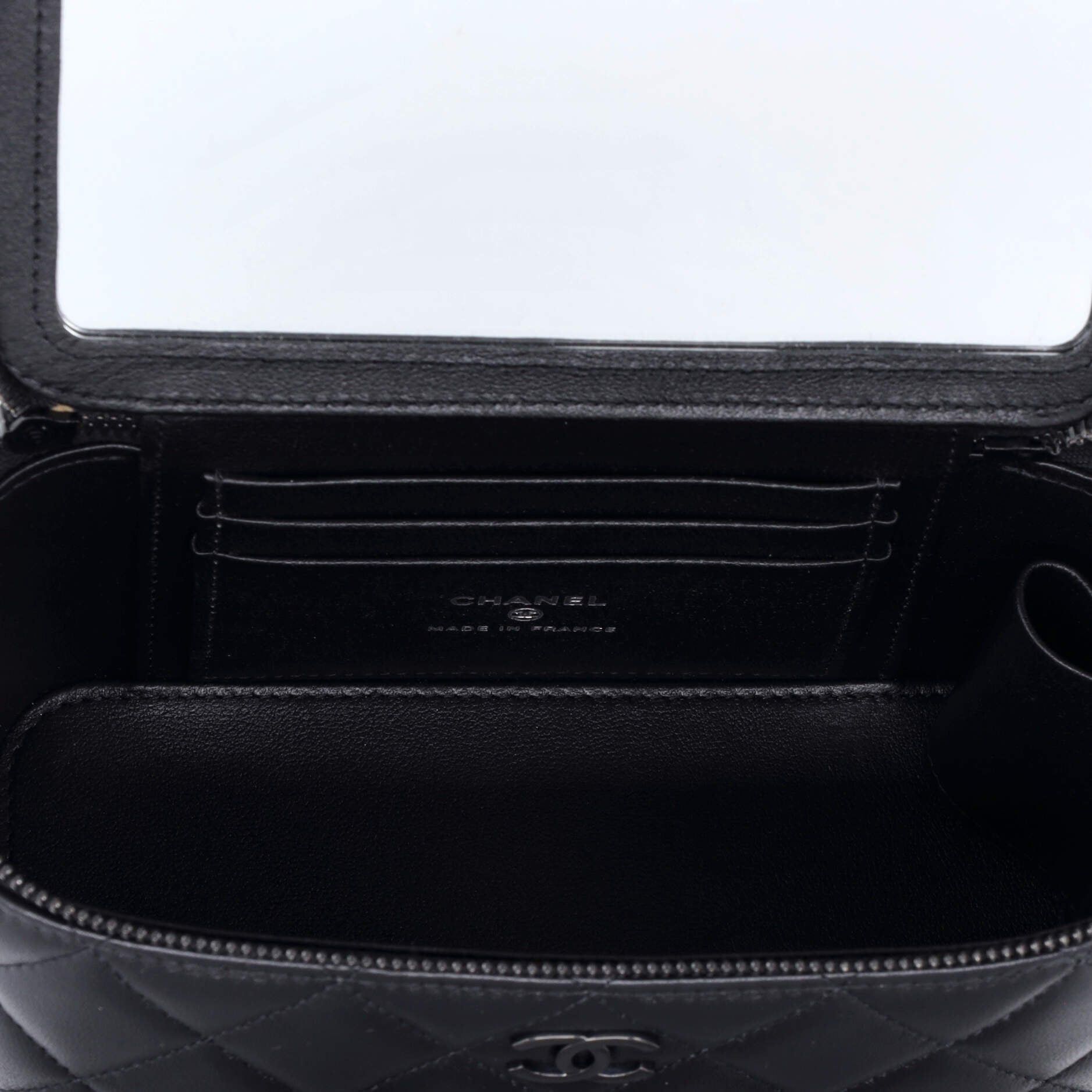 Chanel So Black Top Handle Vanity Case with Chain Size ONE SIZE - 5 Thumbnail