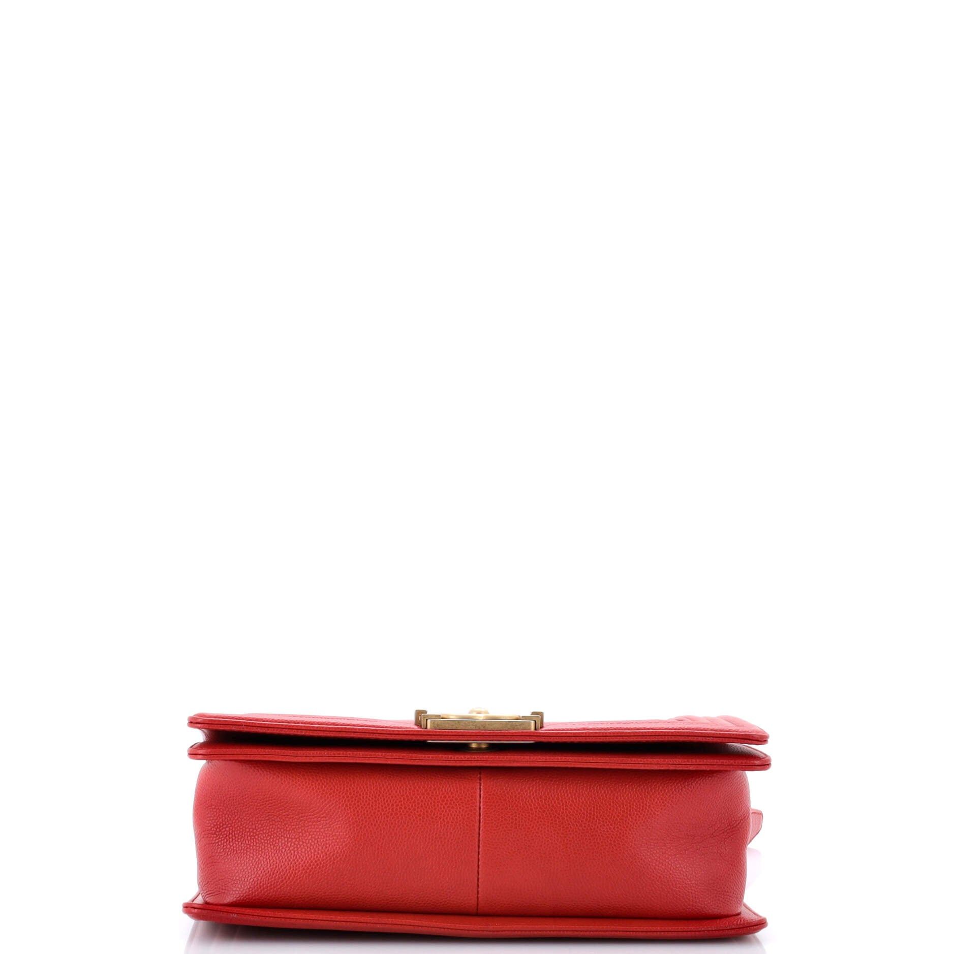 Chanel Boy Flap Bag Size ONE SIZE - 4 Thumbnail