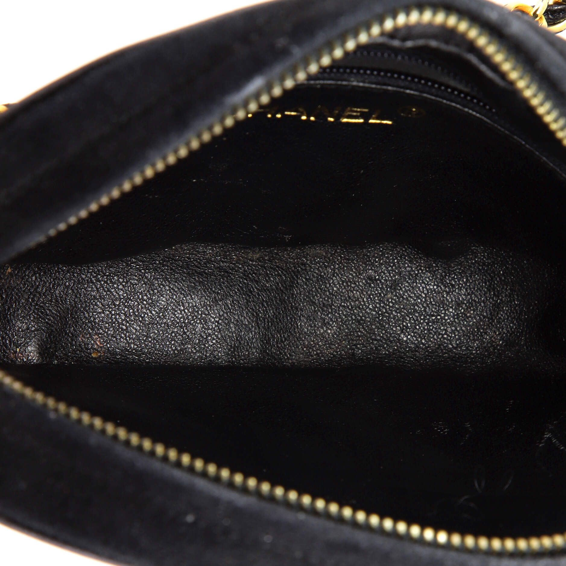 Chanel Vintage Oval CC Tassel Crossbody Bag Size ONE SIZE - 5 Thumbnail