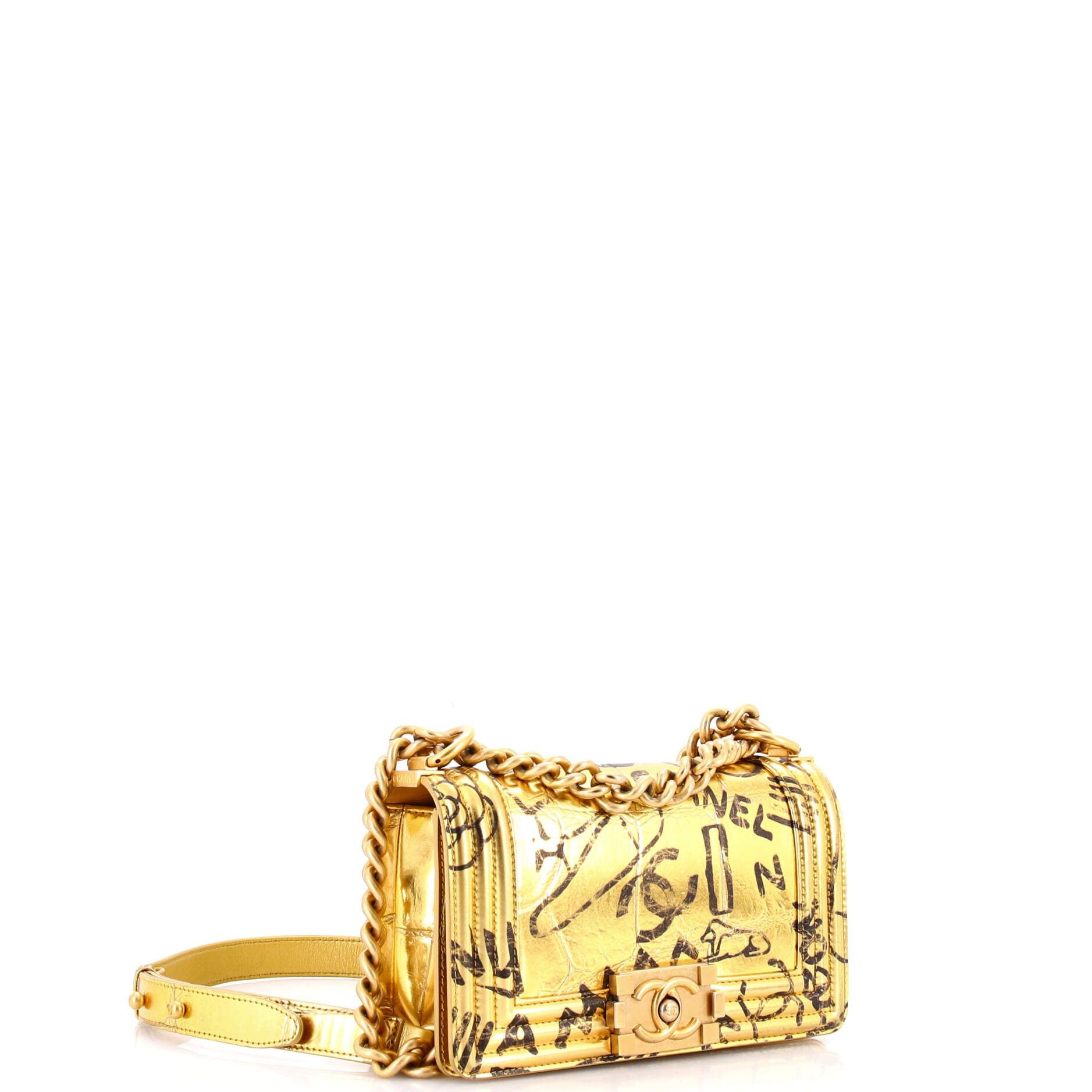 Chanel Boy Flap Bag Size ONE SIZE - 2 Thumbnail