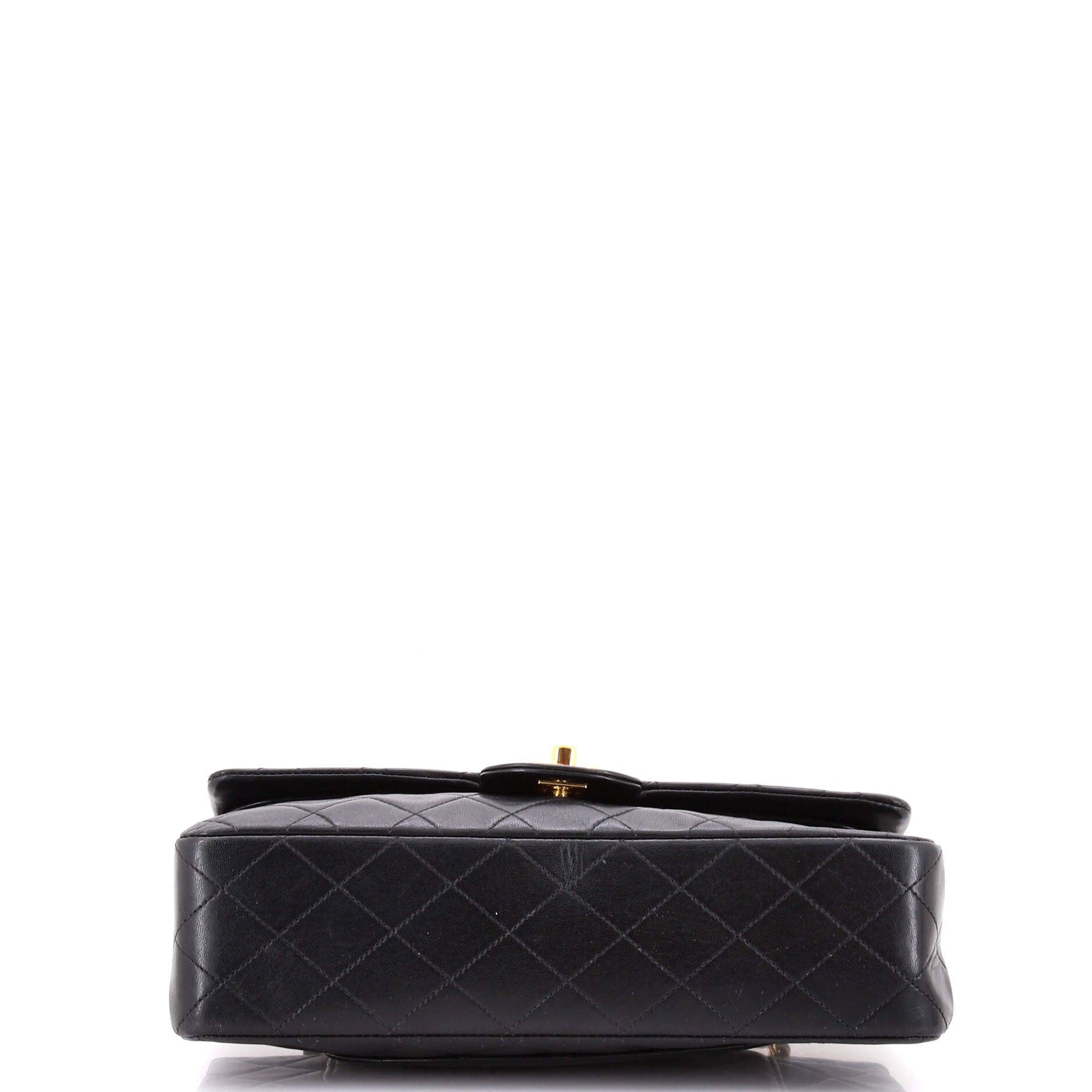 Chanel Vintage Classic Double Flap Bag Size ONE SIZE - 5 Thumbnail