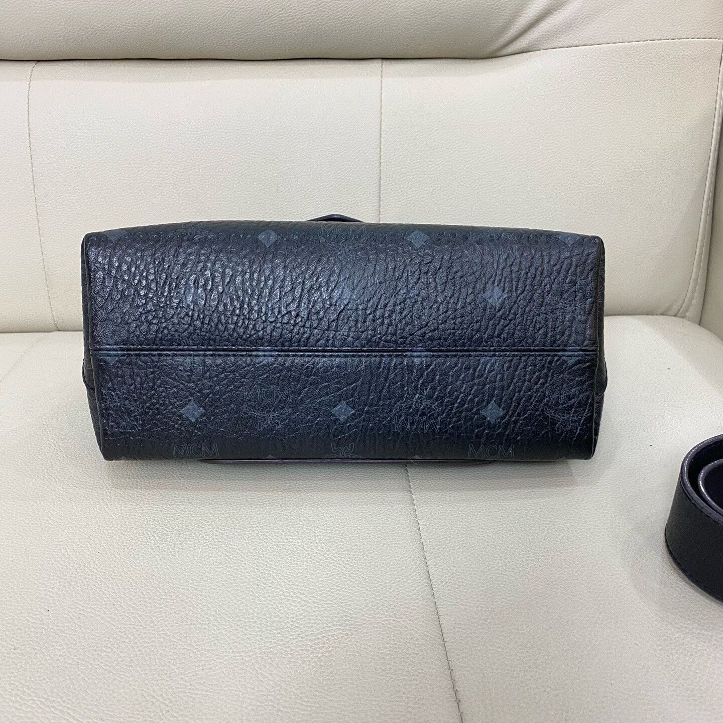 MCM Pre-loved Bag Very good condition Size ONE SIZE - 7 Thumbnail