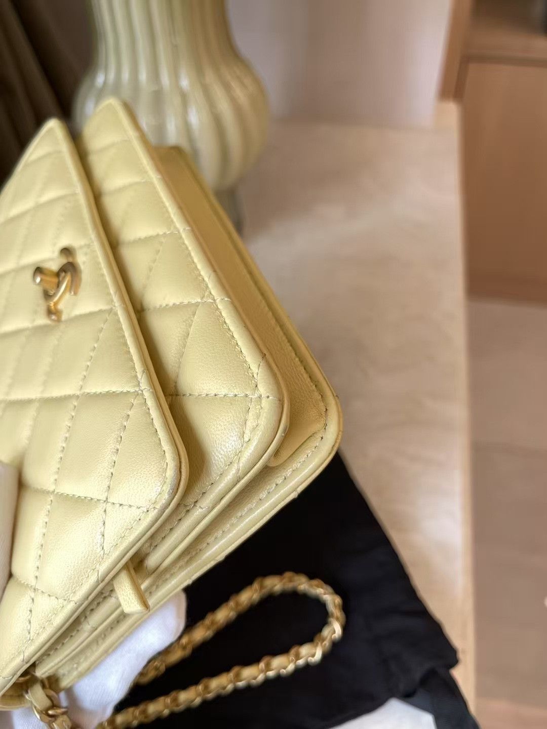 Chanel Pre-loved Bag Very good condition Size ONE SIZE - 4 Thumbnail