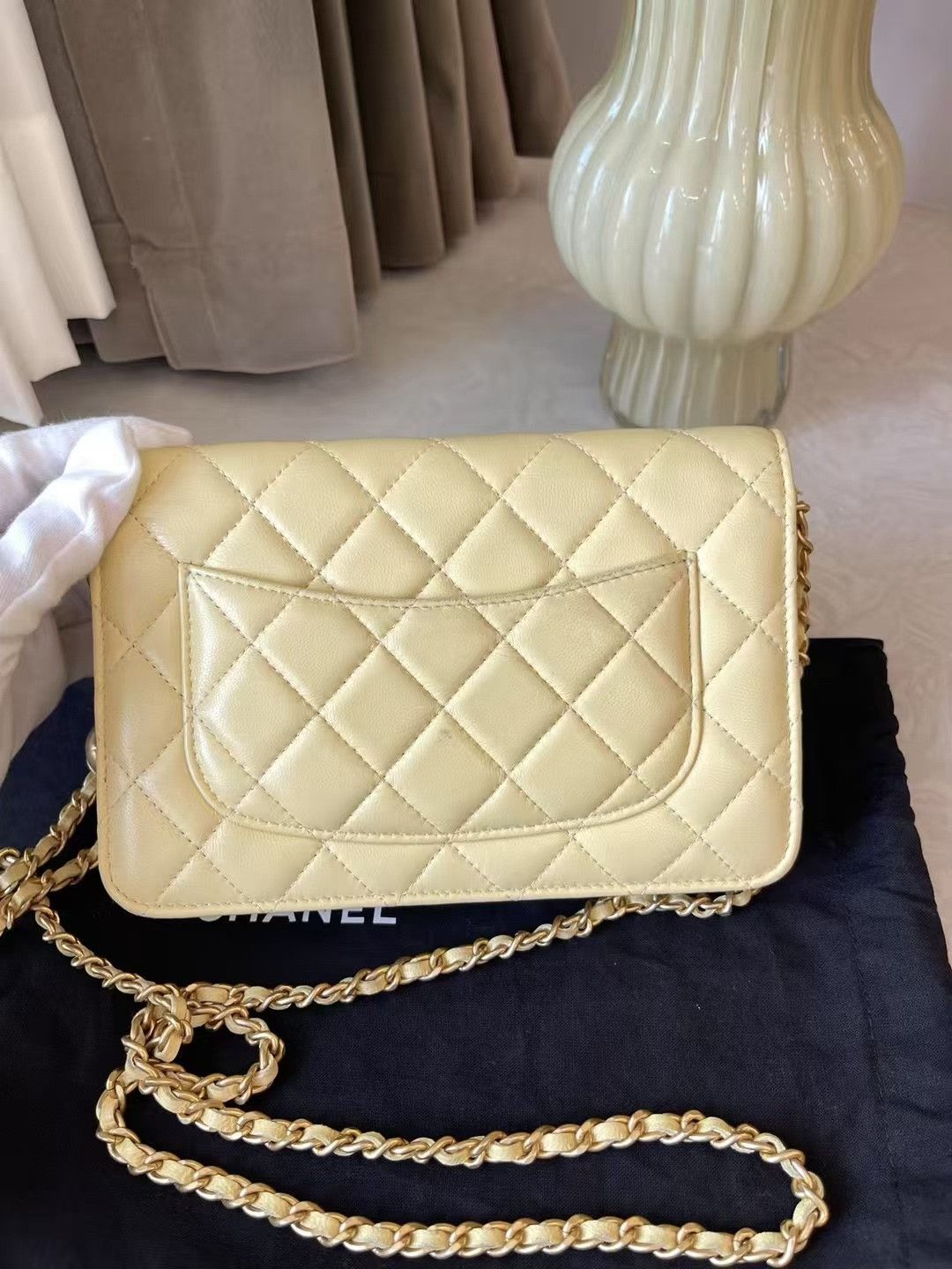 Chanel Pre-loved Bag Very good condition Size ONE SIZE - 5 Thumbnail