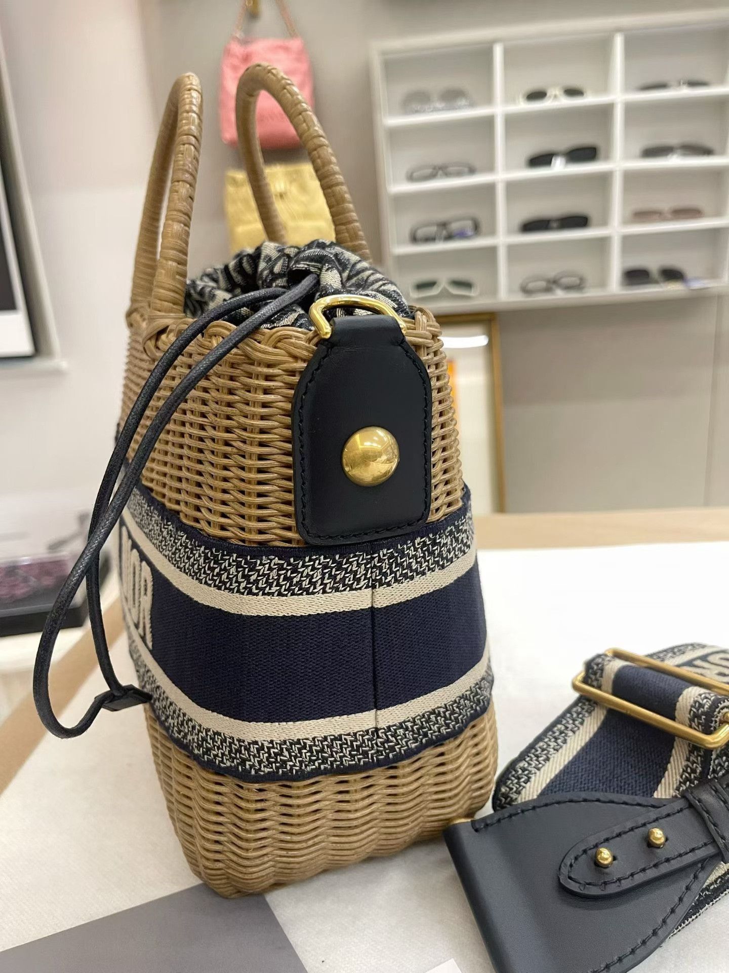Dior Pre-loved Bag Very good condition Size ONE SIZE - 6 Thumbnail
