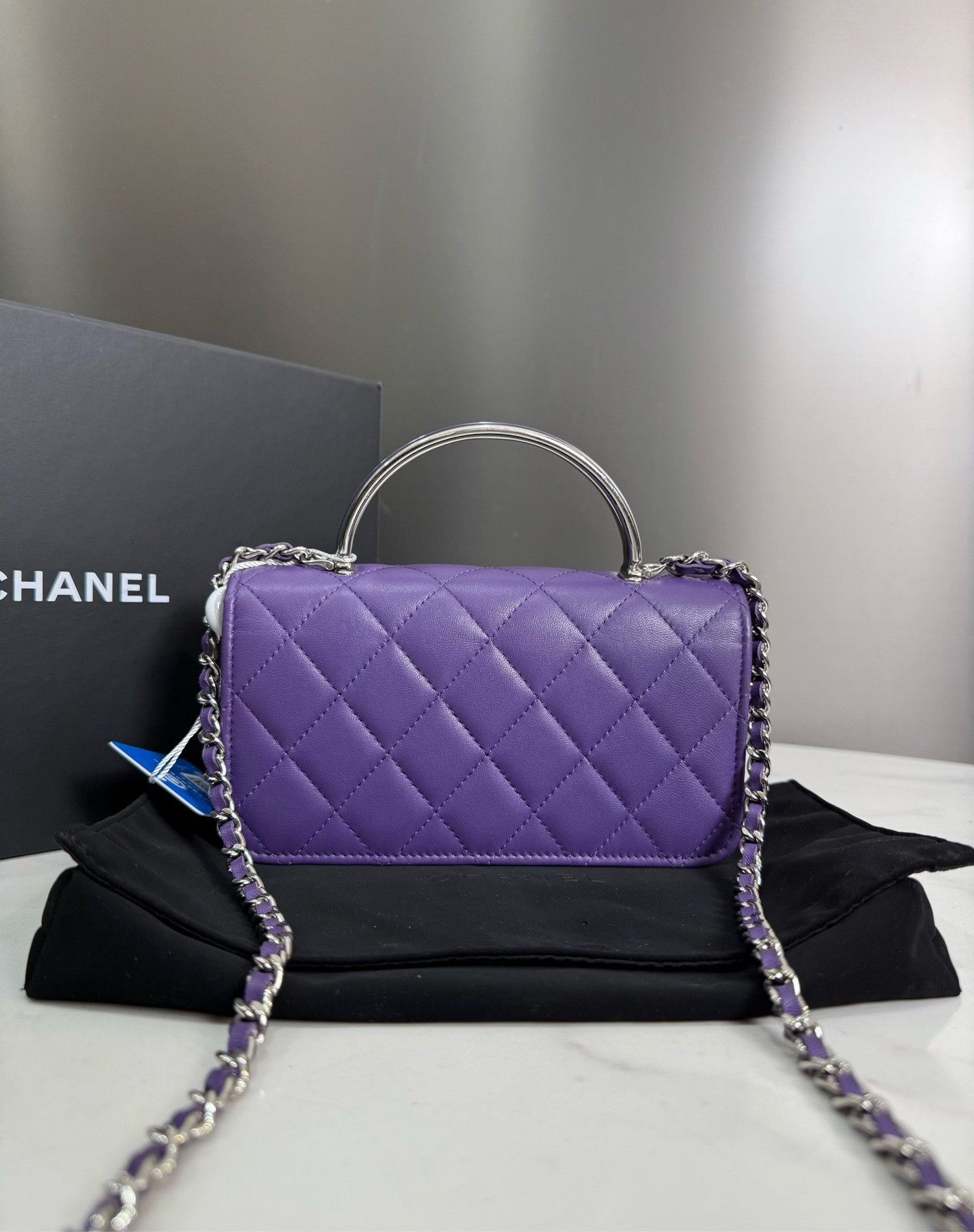 Chanel Pre-loved Bag Very good condition Size ONE SIZE - 3 Thumbnail