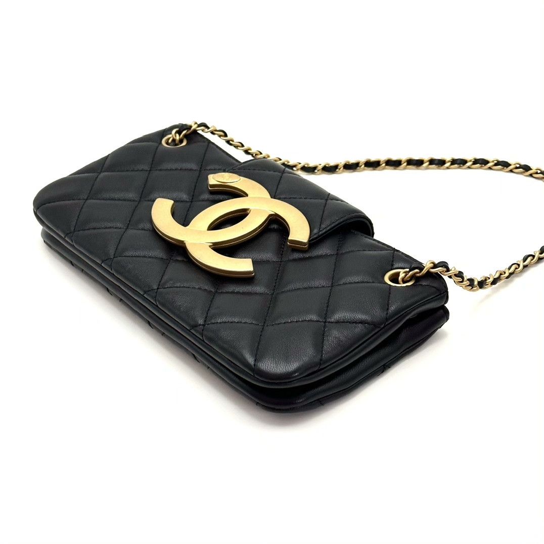 Chanel Pre-loved Bag Very good condition Size ONE SIZE - 5 Thumbnail