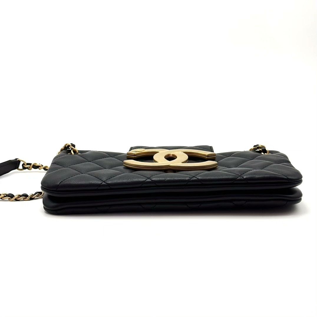 Chanel Pre-loved Bag Very good condition Size ONE SIZE - 4 Thumbnail