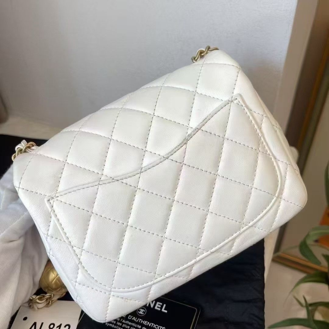 Chanel Pre-loved Bag Very good condition Size ONE SIZE - 4 Thumbnail