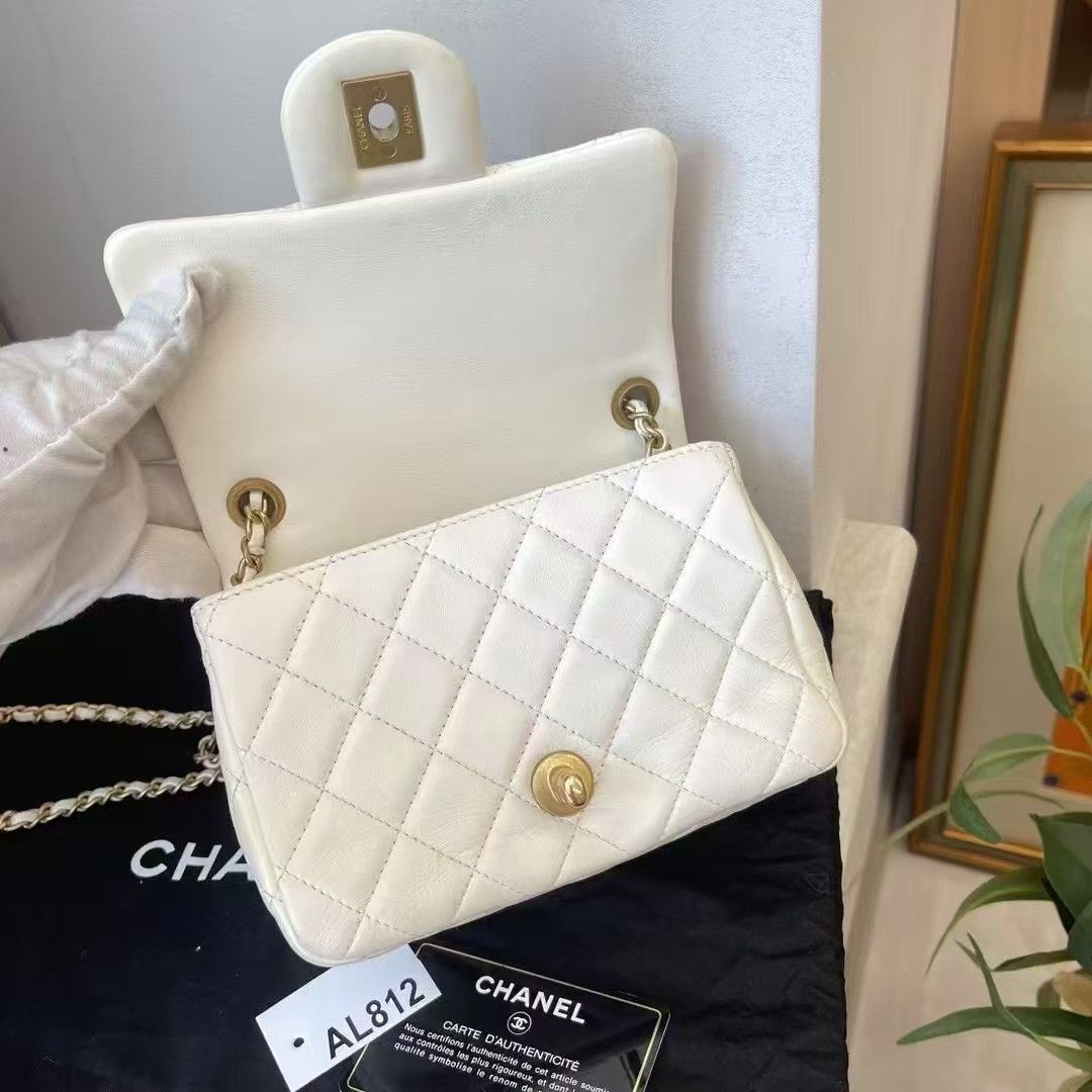 Chanel Pre-loved Bag Very good condition Size ONE SIZE - 8 Thumbnail